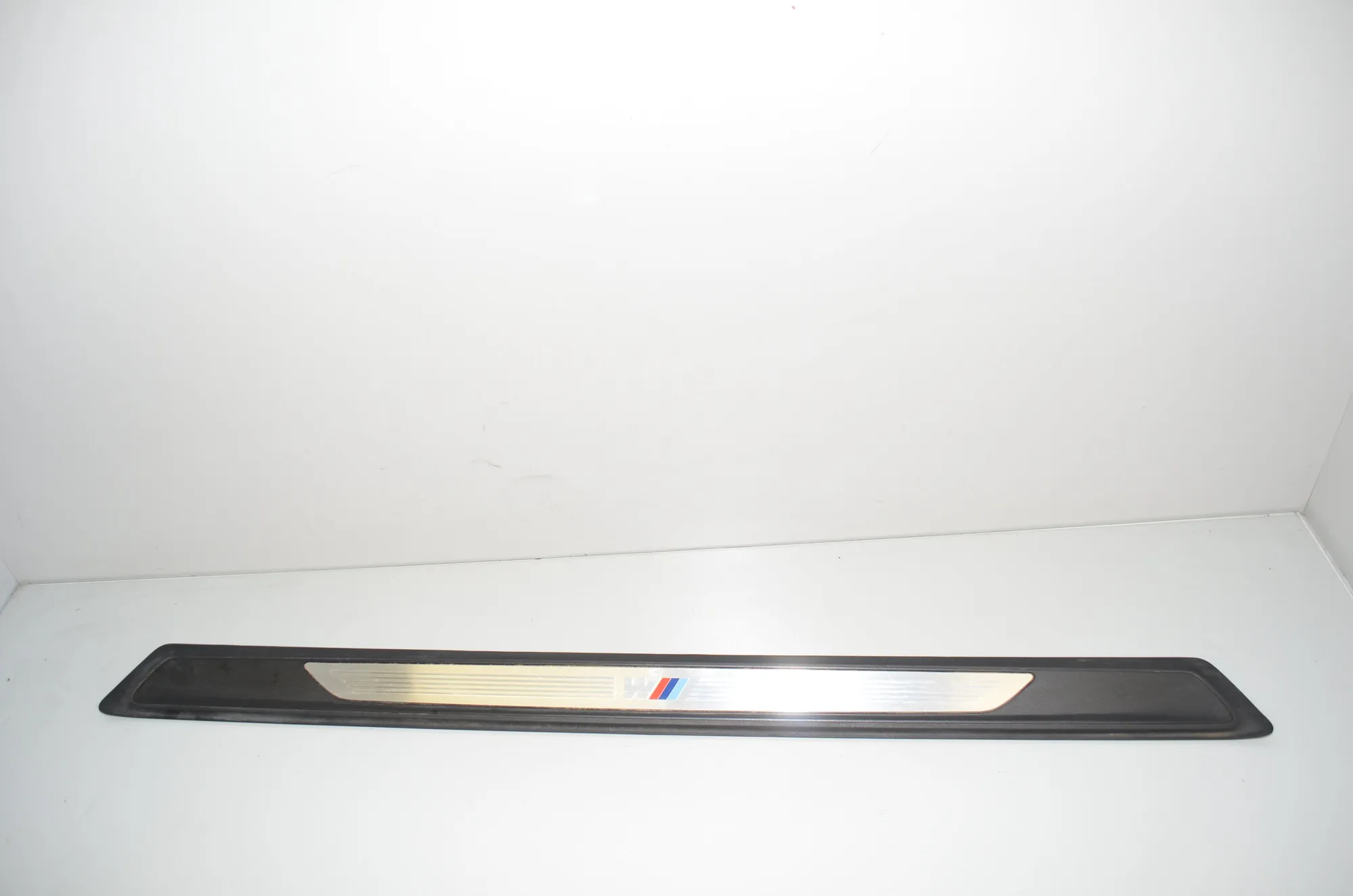 Front Left Sill Trim – OEM 8937923 · BMW 2 Cabrio (F23) 220 i 2016 – 3