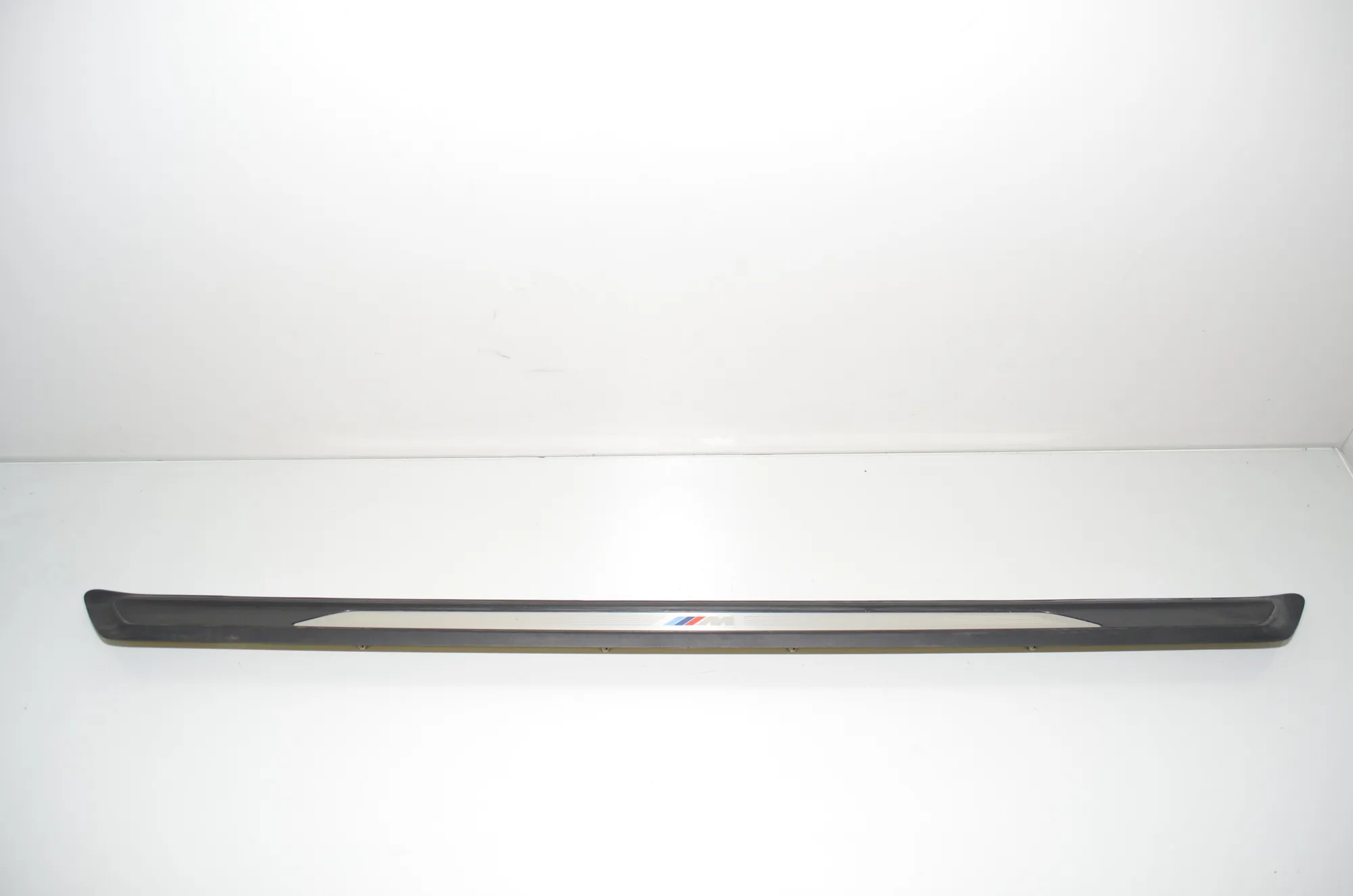 Front Left Sill Trim – OEM 8937923 · BMW 2 Cabrio (F23) 220 i 2016 – 2