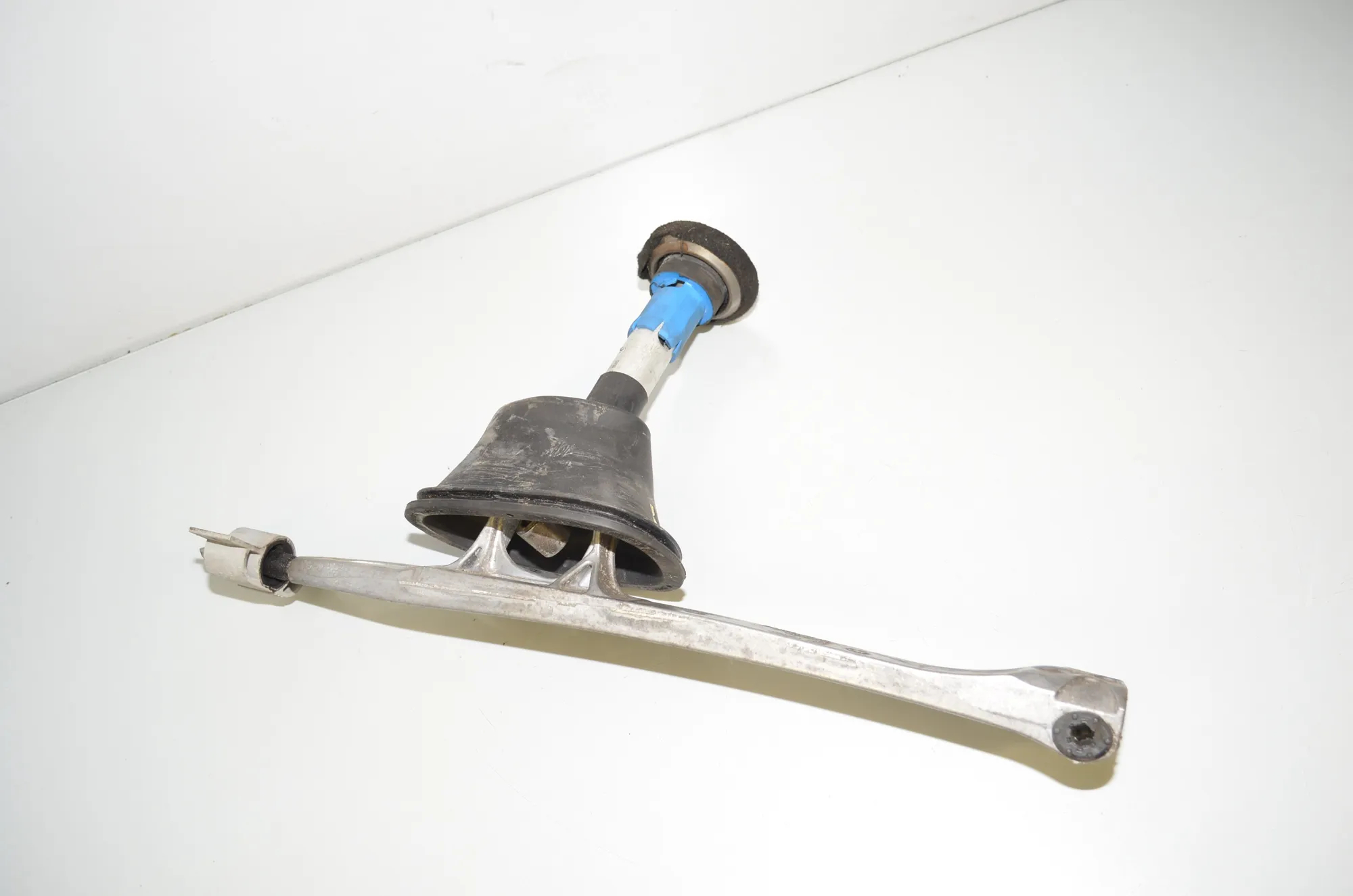 Gear Shifting Mechanism – OEM 7605089 · BMW 2 Cabrio (F23) 220 i 2016