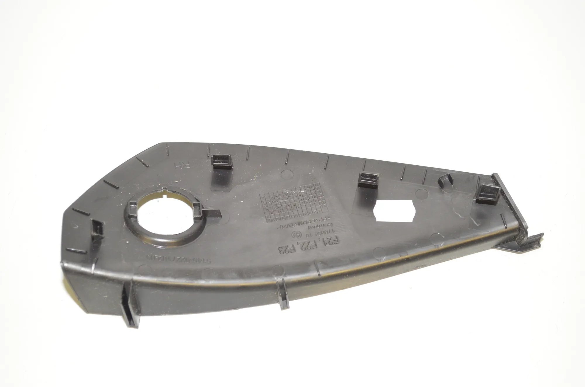 Dashboard Side Trim – OEM 9227102 · BMW 2 Cabrio (F23) 220 i 2017 – 4