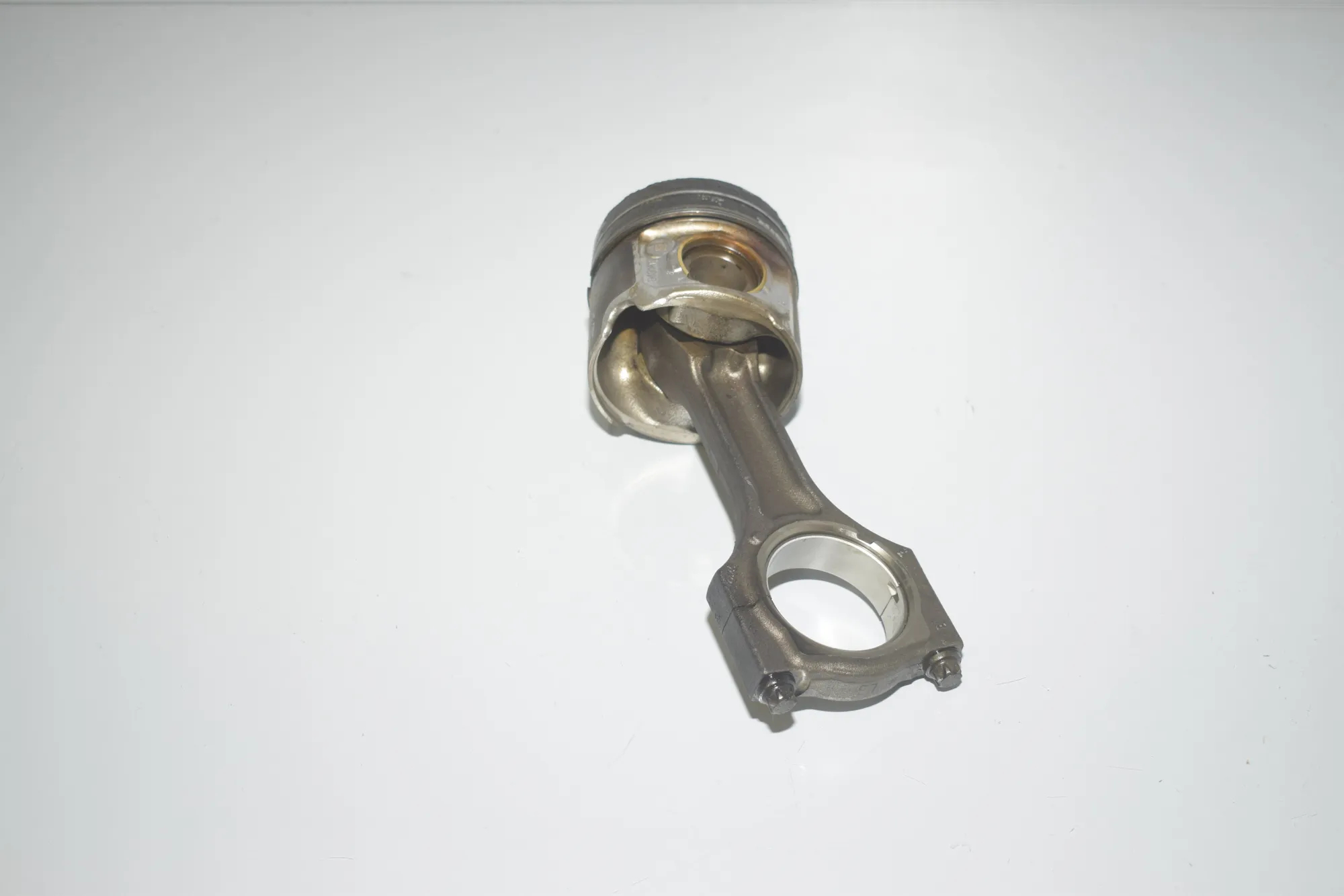 Piston – OEM 843ME · BMW 3 (F30, F80) BMW 3 (F30, F80) 316 d 2020 – 2