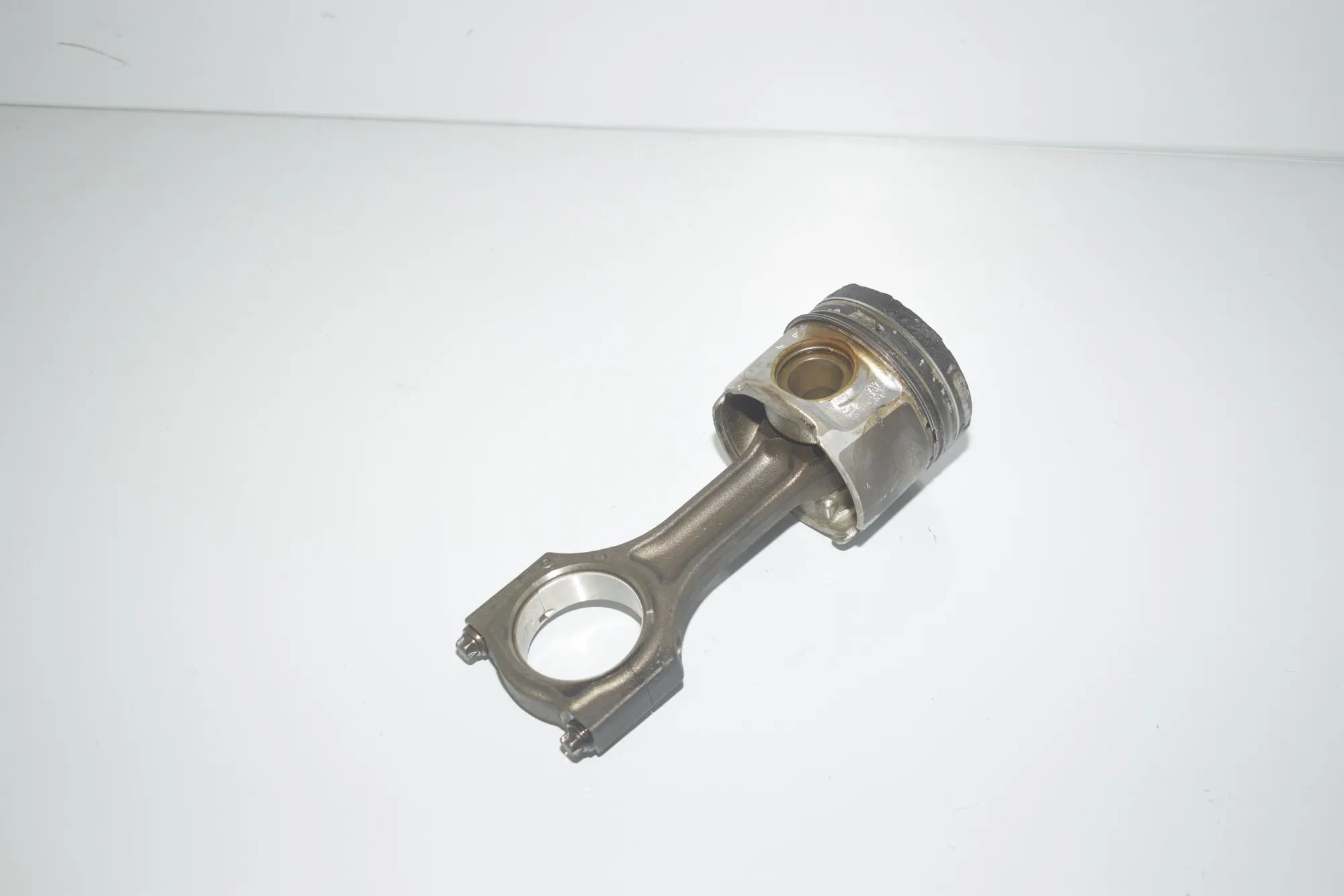 Piston – OEM 843ME · BMW 3 (F30, F80) BMW 3 (F30, F80) 316 d 2020