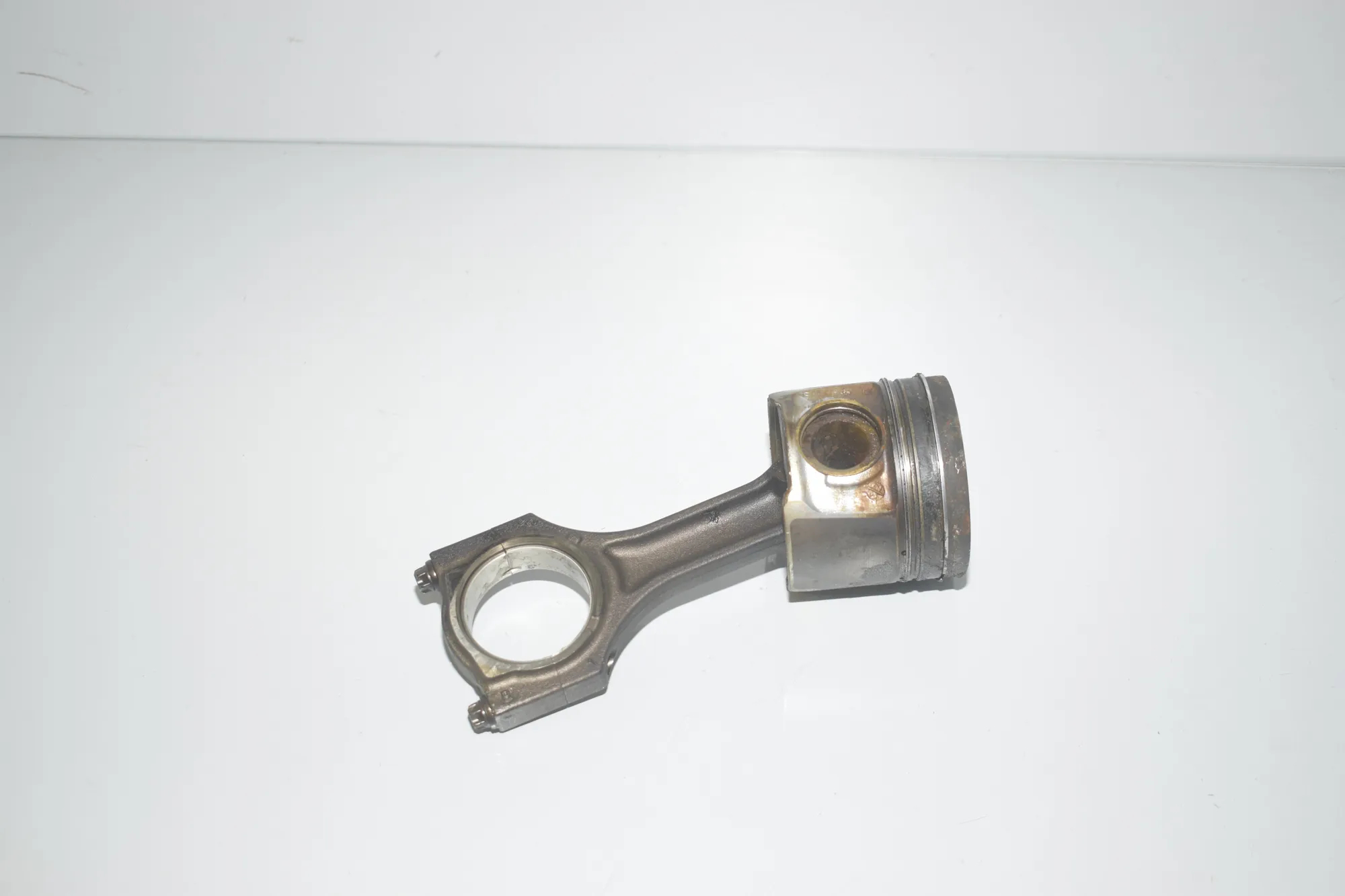 Piston – OEM 843ME · BMW 3 (F30, F80) BMW 3 (F30, F80) 316 d 2020 – 3