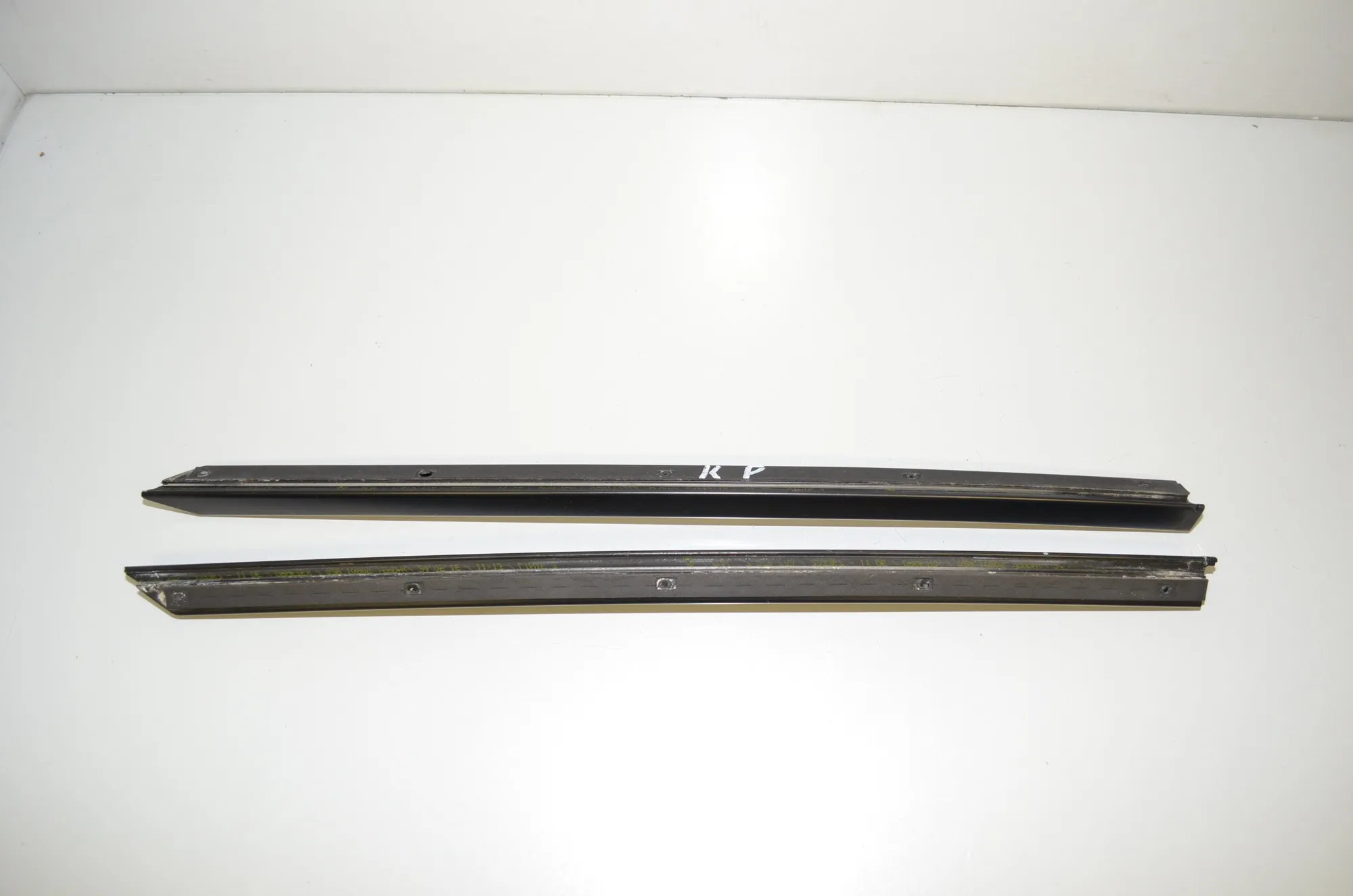 Windshield Right Vertical Trim – OEM 7267940 · BMW 2 Cabrio (F23) 220 i 2017 – 3