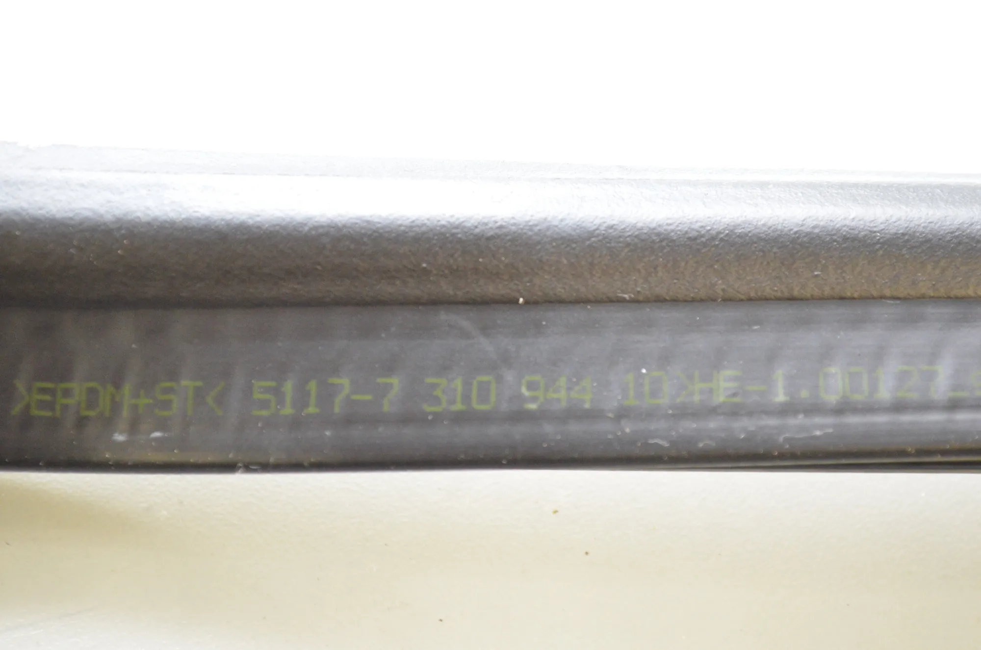 Tailgate Rubber Seal – OEM 7310944 · BMW 2 Cabrio (F23) 220 i 2017 – 4