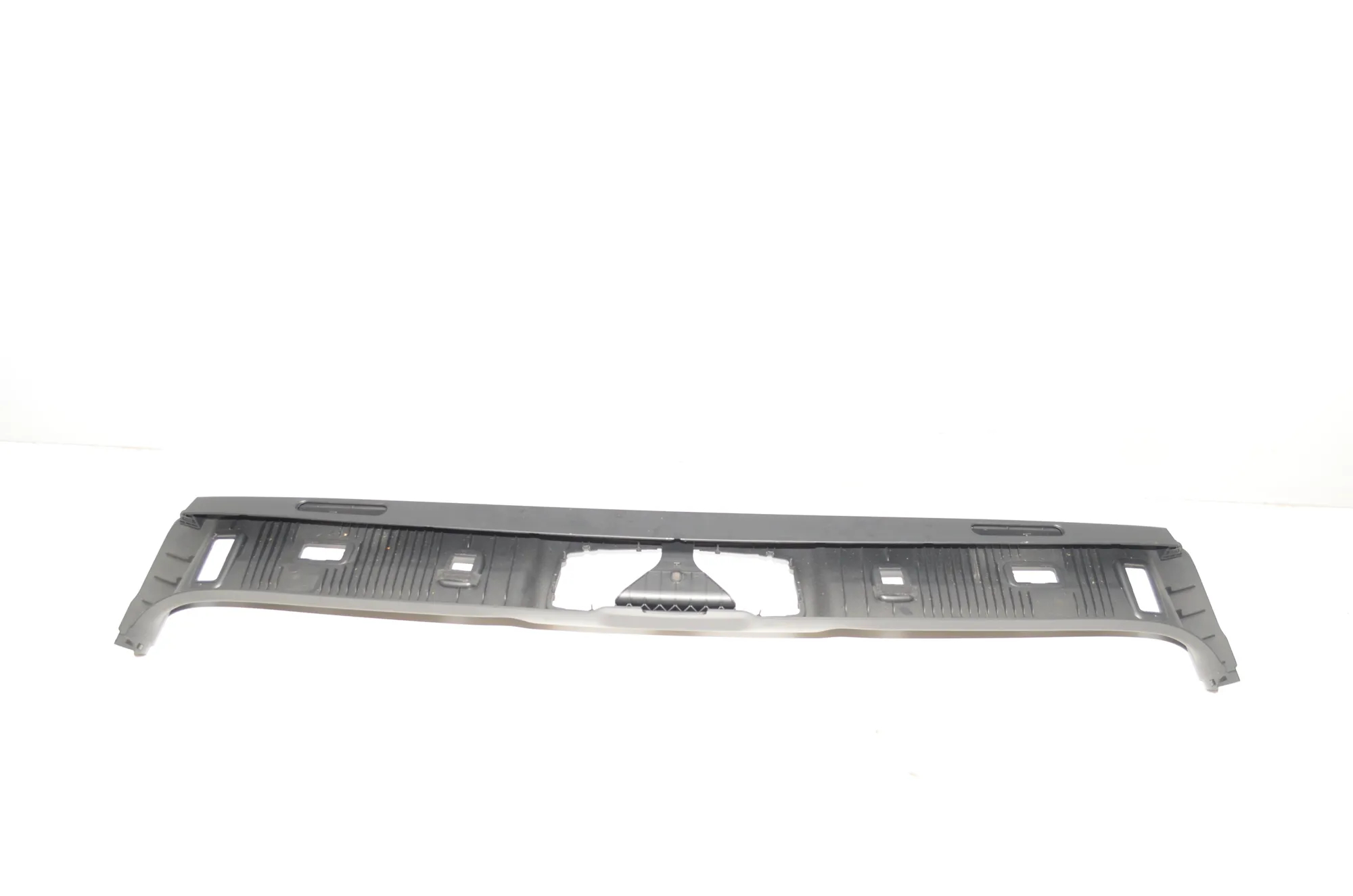 Front Windshield Trim – OEM 7373030 · BMW 2 Cabrio (F23) 220 i 2017 – 3