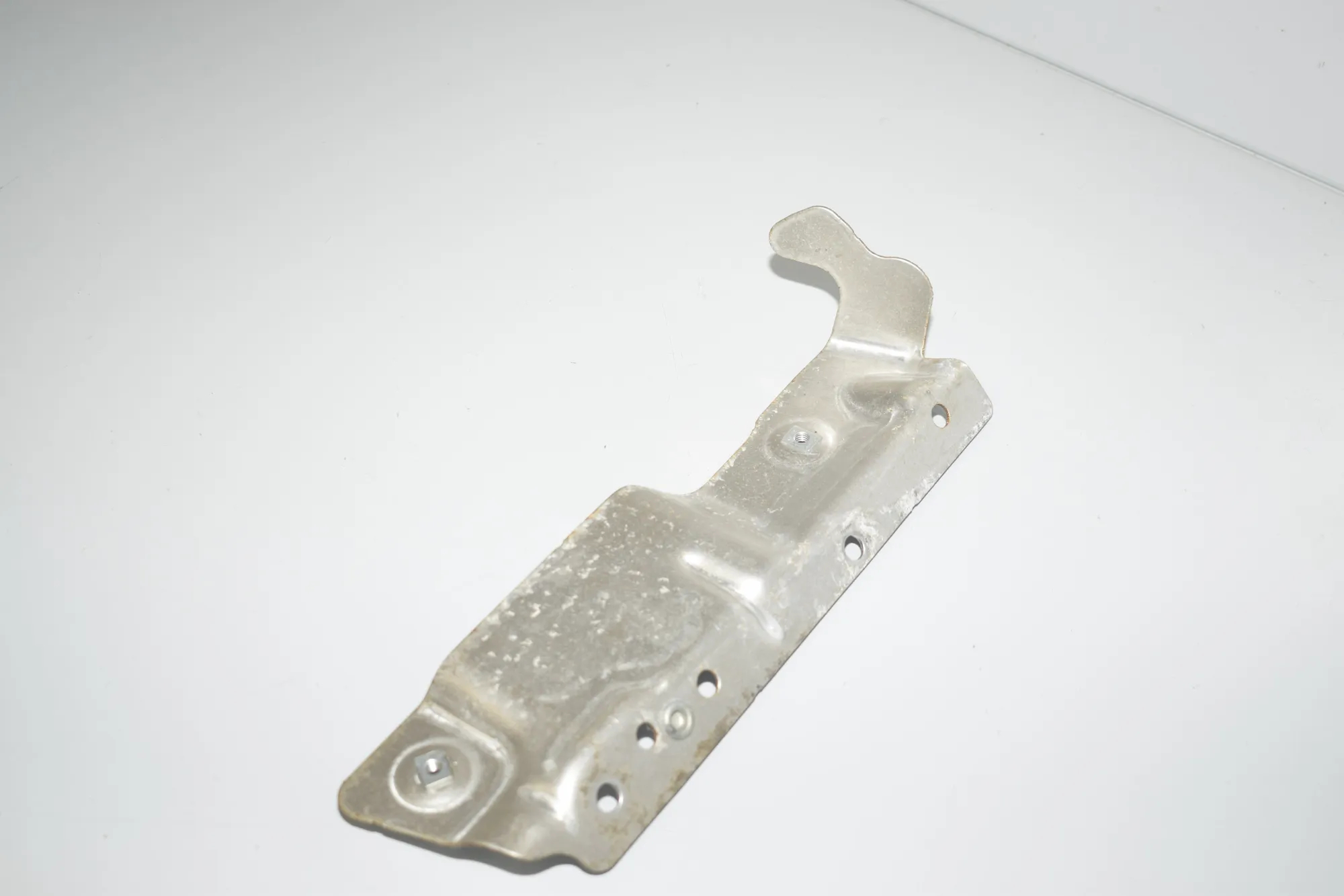 Heat Protection – OEM 8647243 · BMW 3 Touring (G21) (2019 - -) 330 e Plug-in-Hybrid 2021 – 3