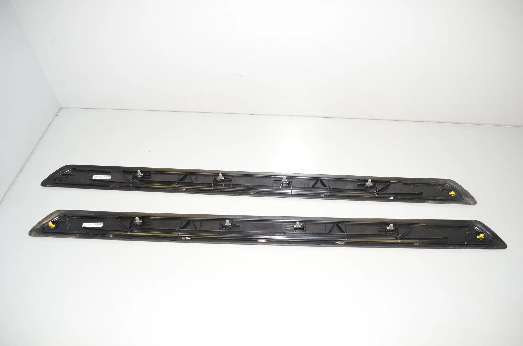 Door Sill Trim Kit – OEM 89379710 · BMW 2 Cabrio (F23) 220 i 2017 – 3