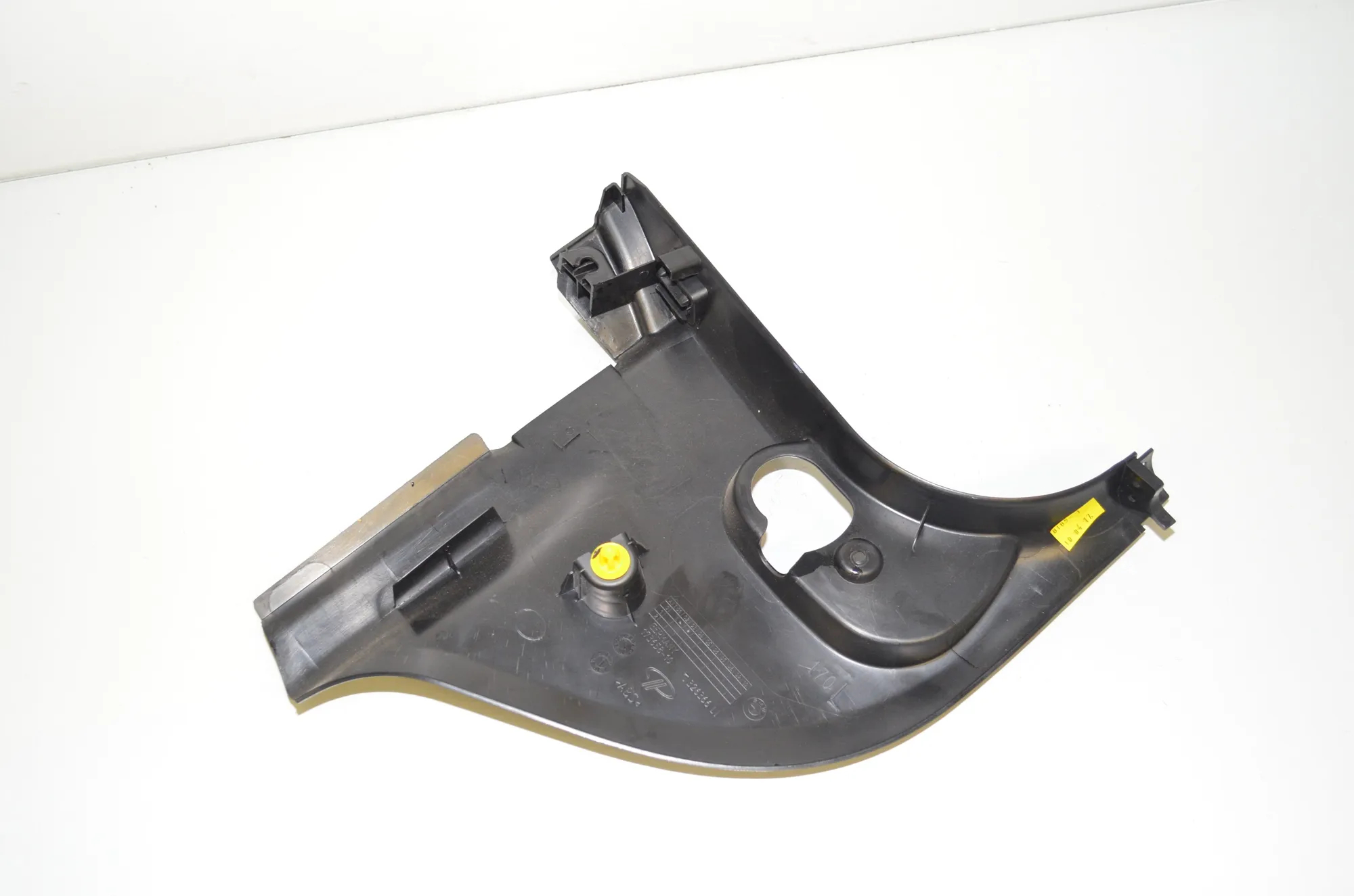 Front Left Interior Step Trim – OEM 7326366 · BMW 2 Cabrio (F23) 220 i 2017 – 3