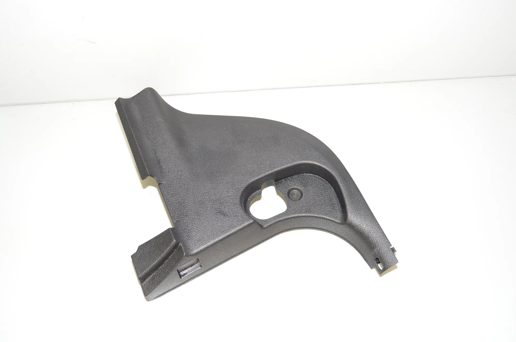 Front Left Interior Step Trim – OEM 7326366 · BMW 2 Cabrio (F23) 220 i 2017 – 2