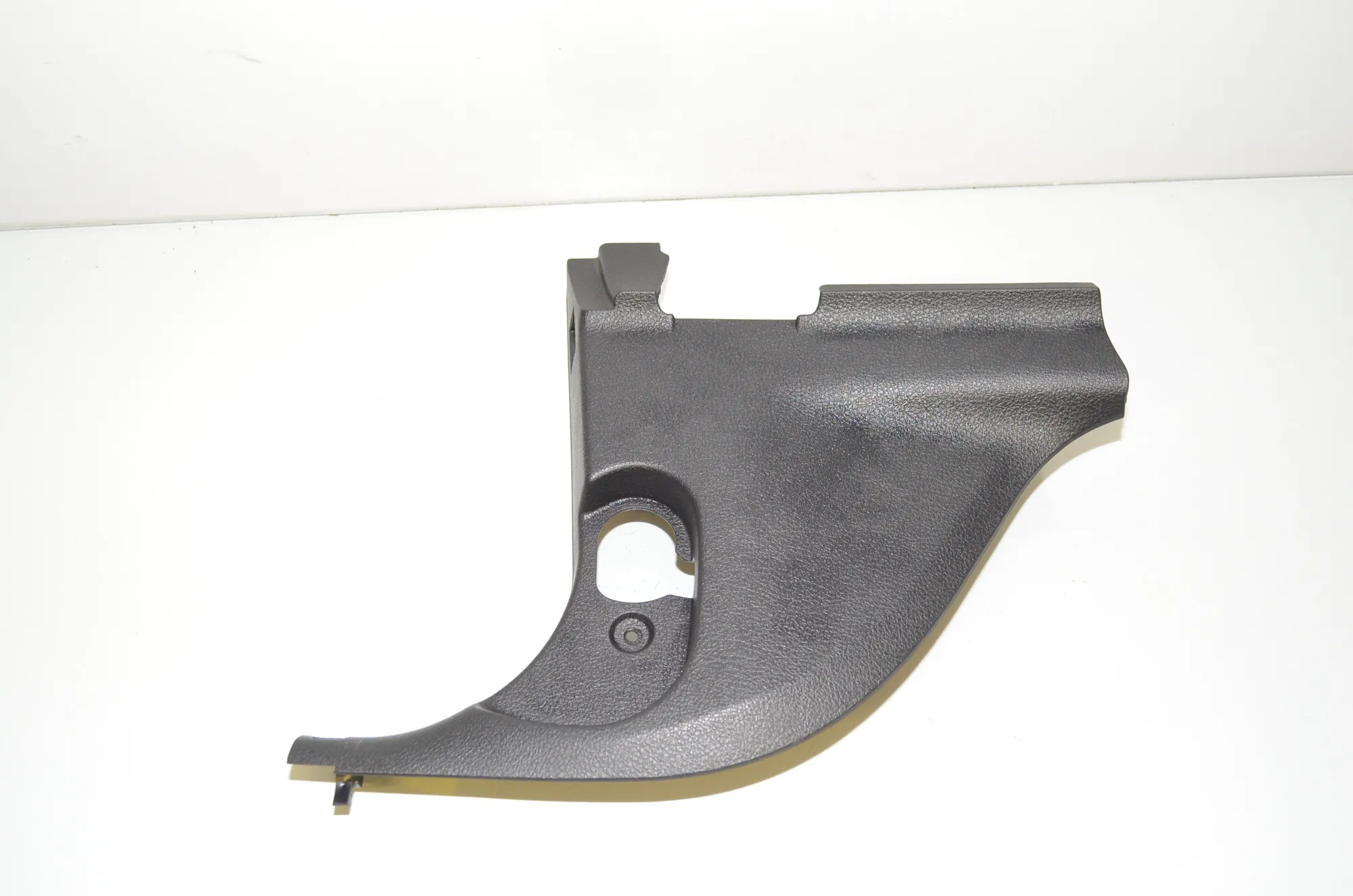 Front Left Interior Step Trim – OEM 7326366 · BMW 2 Cabrio (F23) 220 i 2017