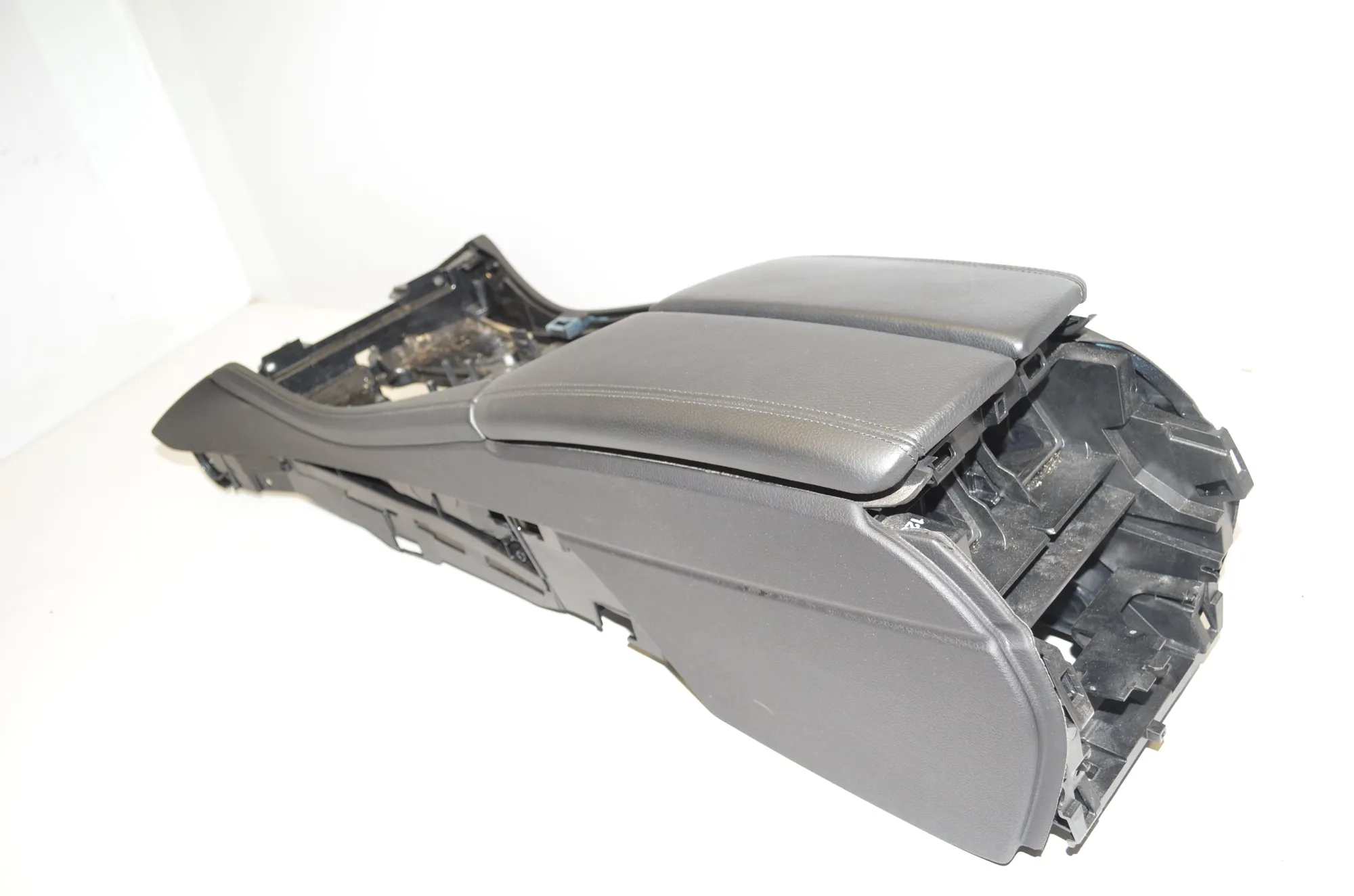 Center Console – OEM 9288907 · BMW 5 Touring (F11) 530 d xDrive 2011 – 4