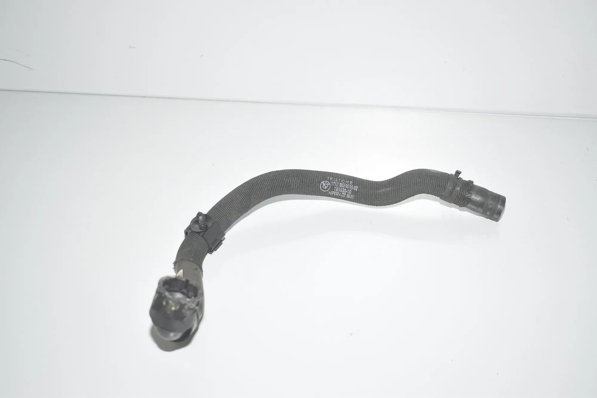 Coolant Hose Pipe – OEM 8654846 · BMW 3 Touring (G21) (2019 - -) 330 e Plug-in-Hybrid 2021 – 2