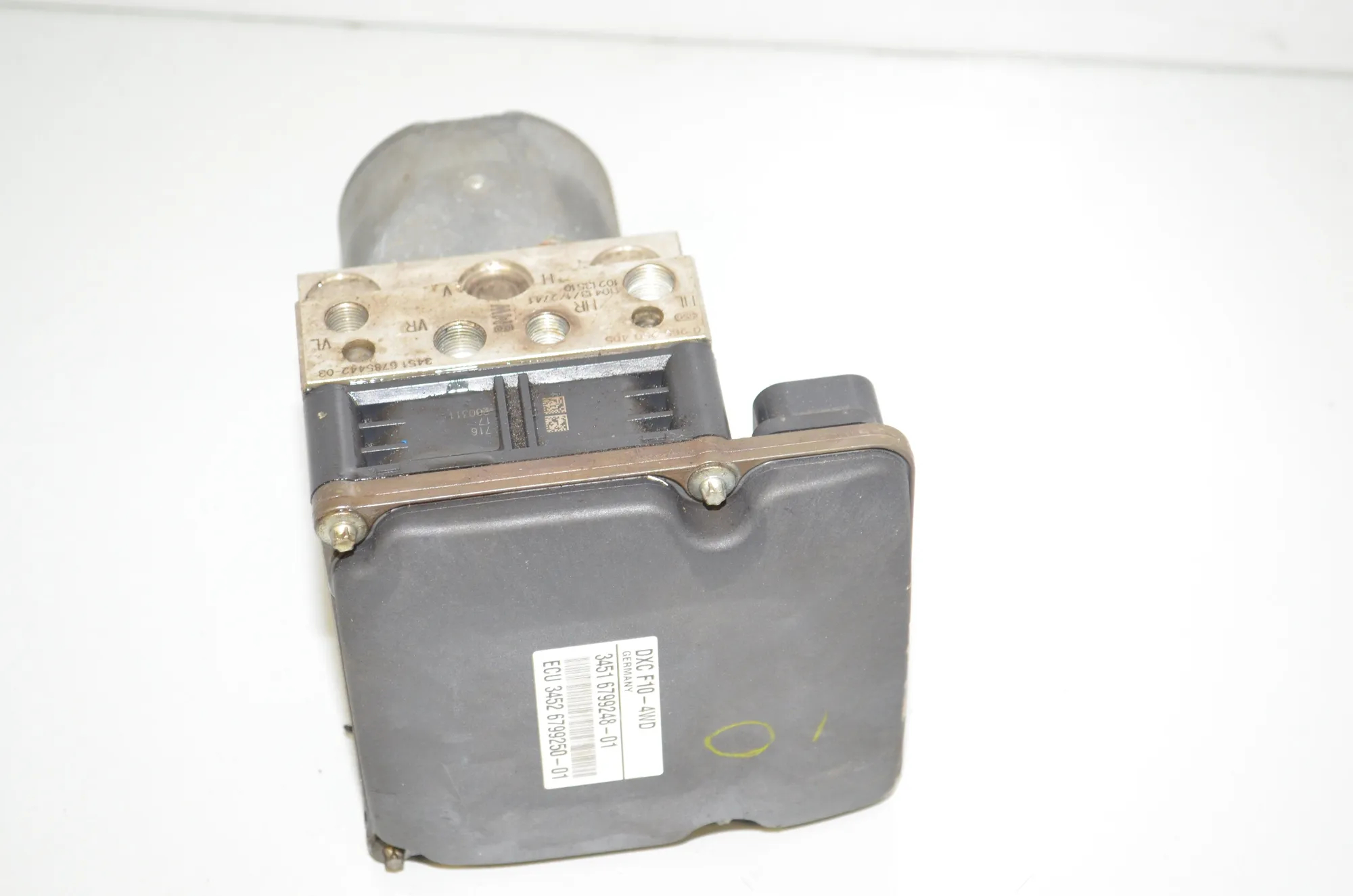 ABS Pump – OEM 6799248 · BMW 5 Touring (F11) 530 d xDrive 2011 – 2