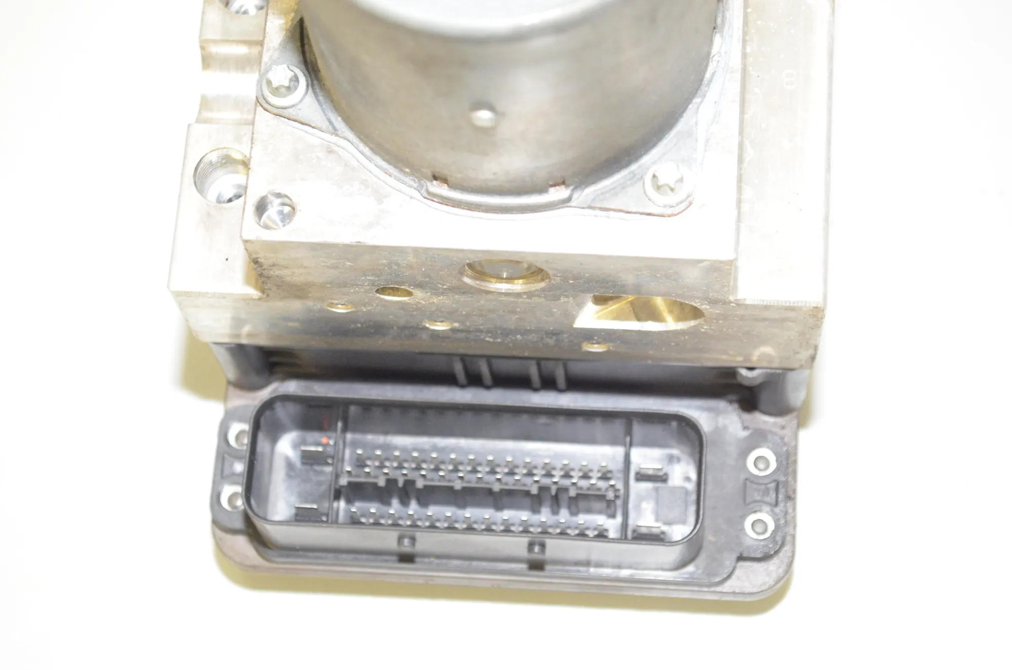 ABS Pump – OEM 6799248 · BMW 5 Touring (F11) 530 d xDrive 2011 – 3