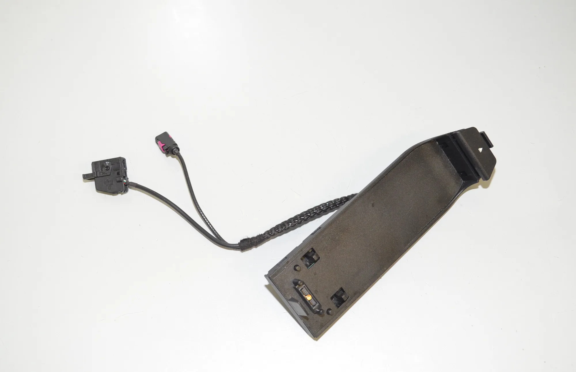 Phone Control Unit – OEM 9215827 · BMW 5 Touring (F11) 530 d xDrive 2011 – 2