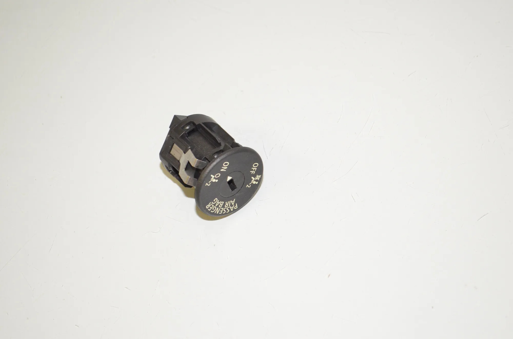 SRS Switch – OEM 9196886 · BMW 5 Touring (F11) 530 d xDrive 2011 – 3