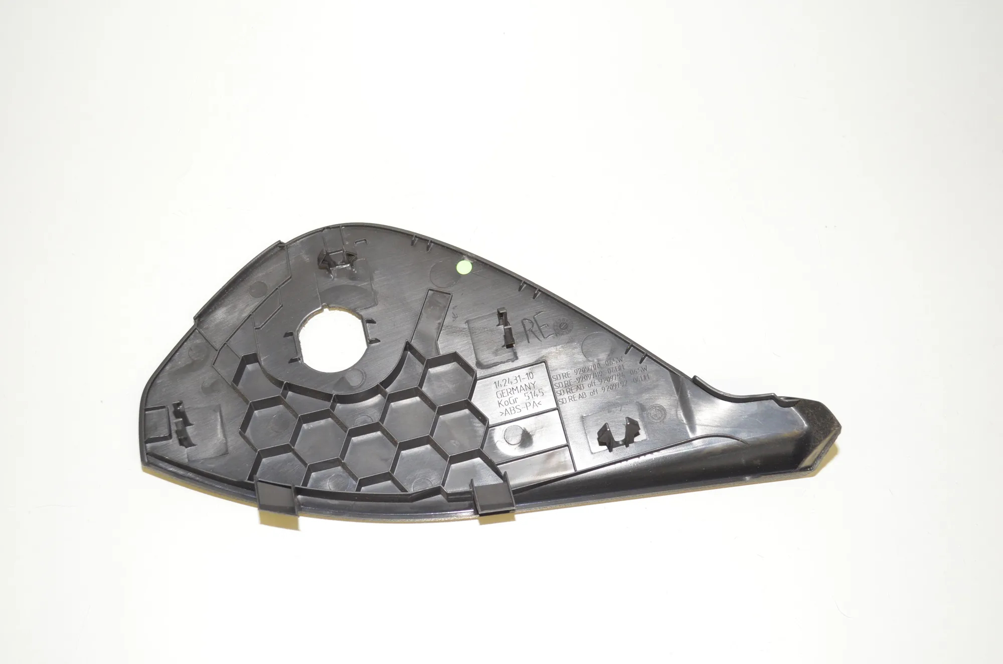 Dashboard Side Trim – OEM 9209790 · BMW 5 Touring (F11) 530 d xDrive 2011 – 3