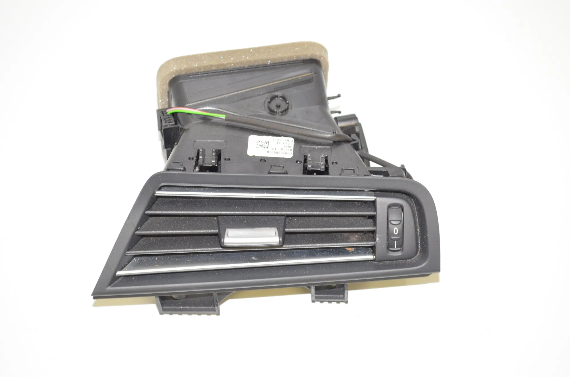 Dashboard Air Vents – OEM 9166884 · BMW 5 Touring (F11) 530 d xDrive 2011
