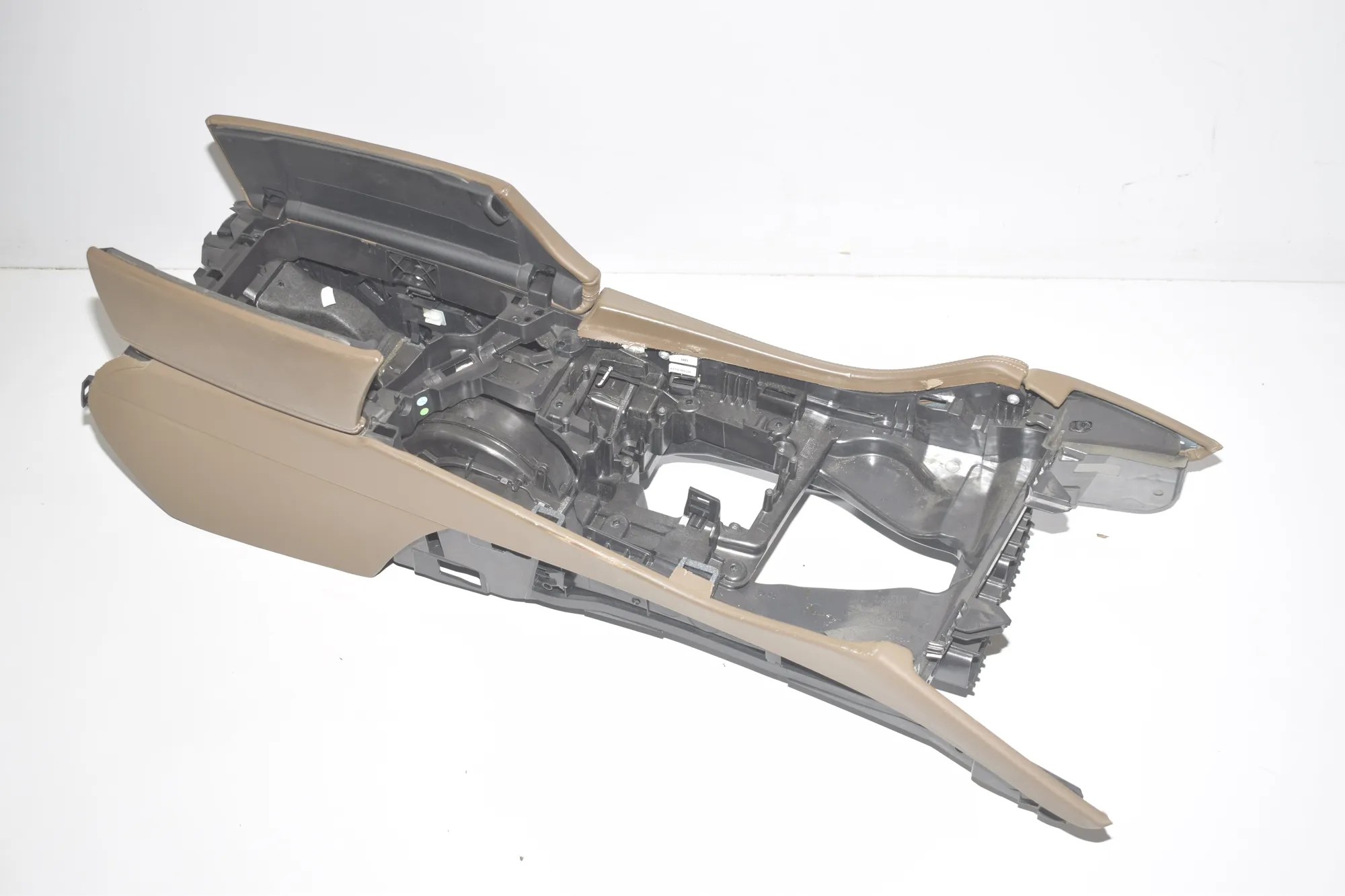 Center Console – OEM 9288913 · BMW 5 Touring (F11) 530 d 2015 – 2