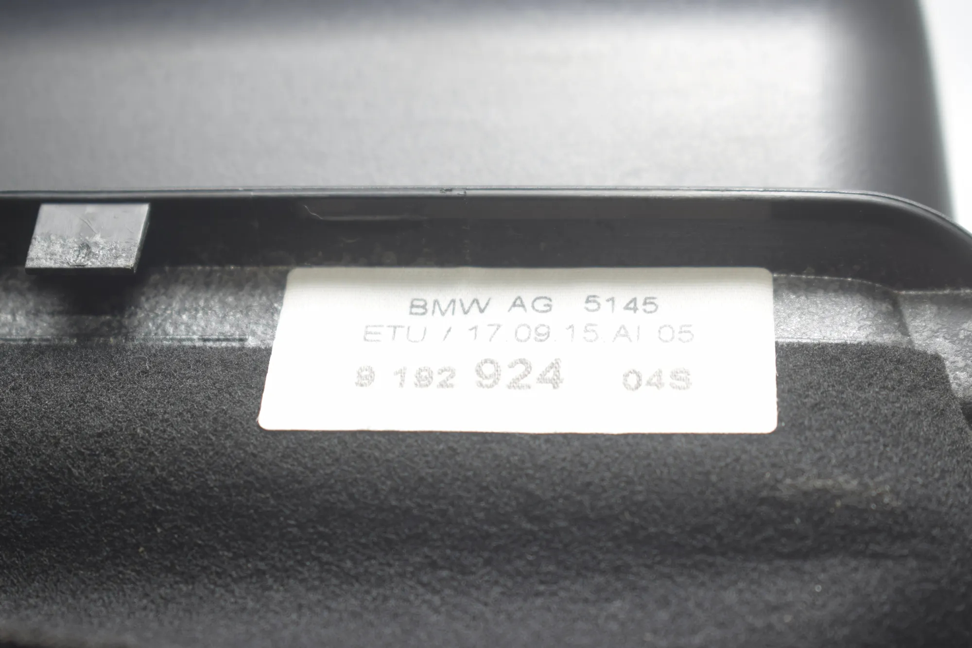 Steering Mechanism Trim – OEM 9192924 · BMW 5 Touring (F11) 530 d 2015 – 6