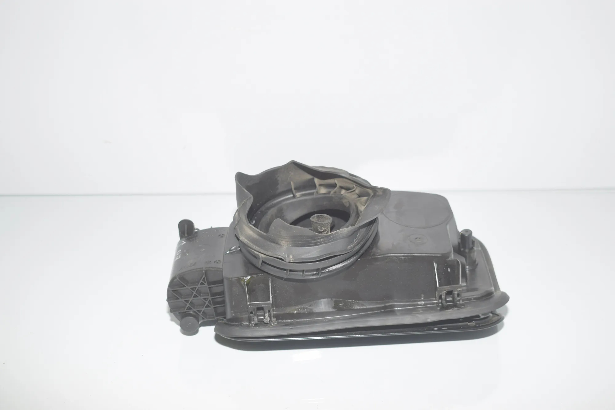 Fuel Tank Flap Cap – OEM 7217767 · BMW 5 Touring (F11) 530 d 2015 – 5