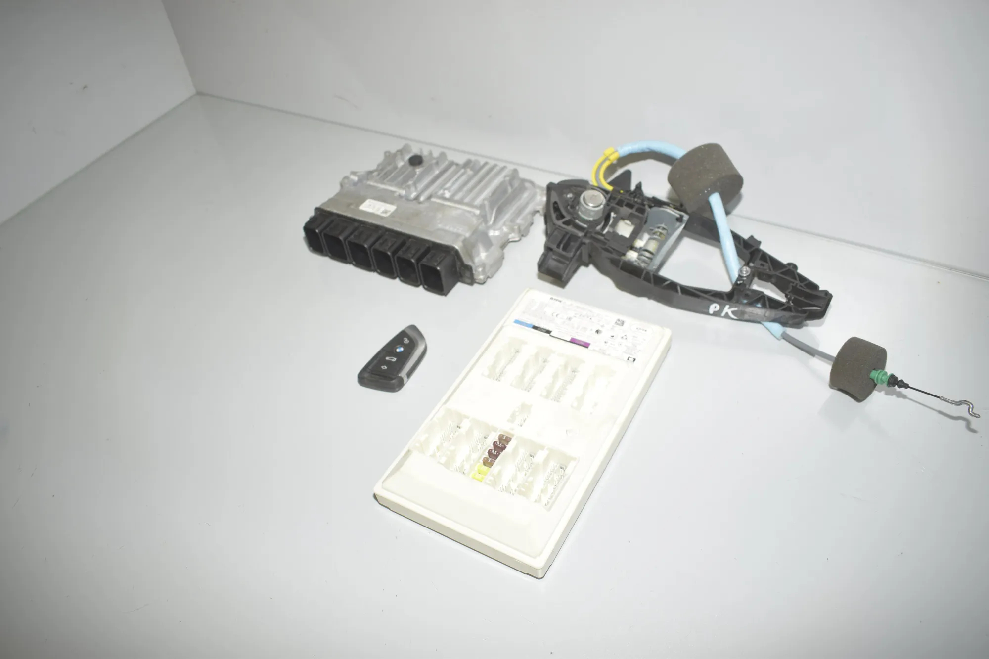 Engine Ignition ECU Set – OEM 5A46251 · BMW 3 Touring (G21) (2019 - -) 330 e Plug-in-Hybrid 2021 – 3