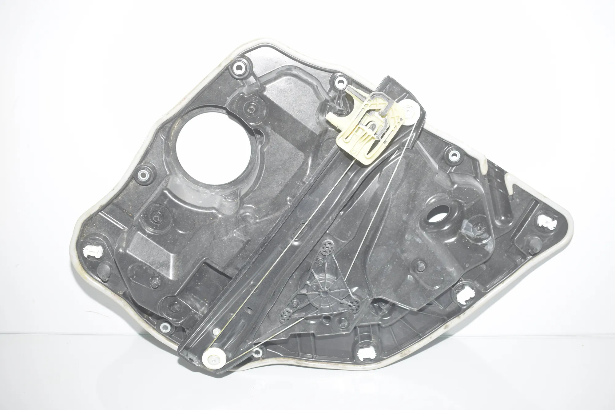 Rear Left Door Window Regulator – OEM 7432235 · BMW 3 (G20, G28) BMW 3 (G20, G28) 3 (G20) 320 d 2020 – 4