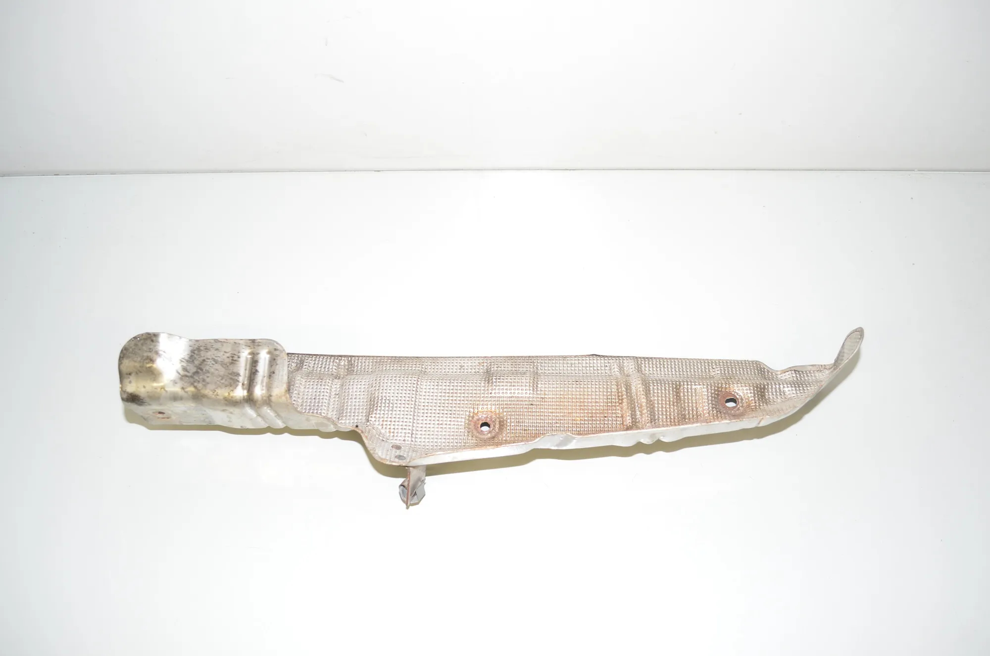 Heat Protection – OEM 8511809 · BMW 5 Touring (F11) 530 d xDrive 2011 – 2