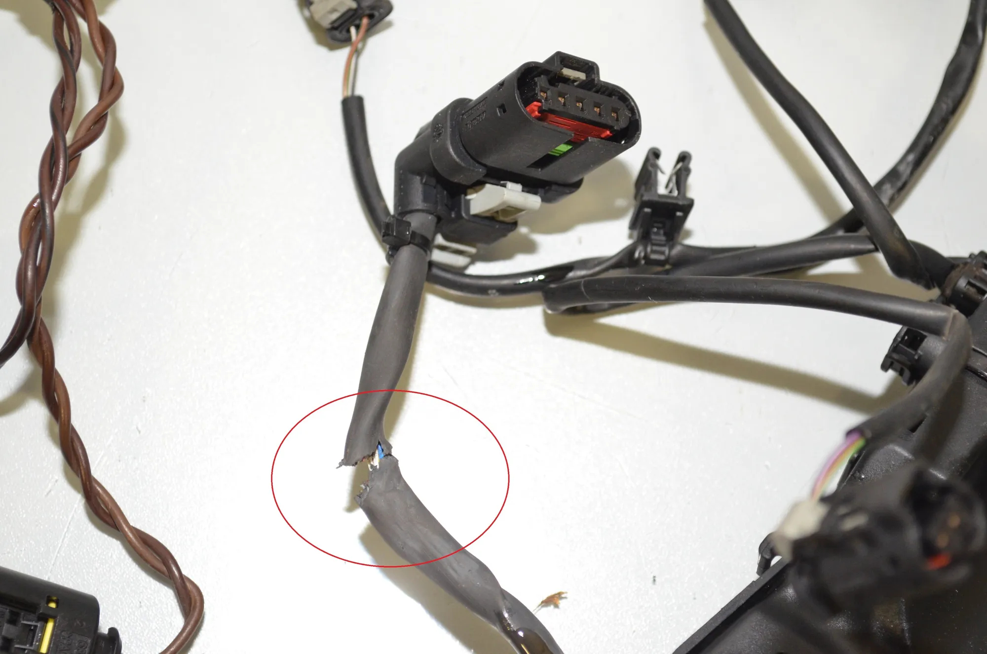 Engine Cable Harness – OEM 7550202 · BMW 5 Touring (F11) 530 d xDrive 2011 – 5