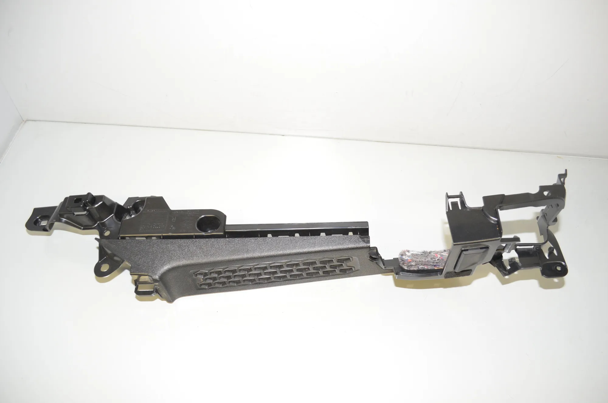 Trunk Boot Trim – OEM 7450726 · BMW 3 Touring (G21) (2019 - -) 330 e Plug-in-Hybrid 2021