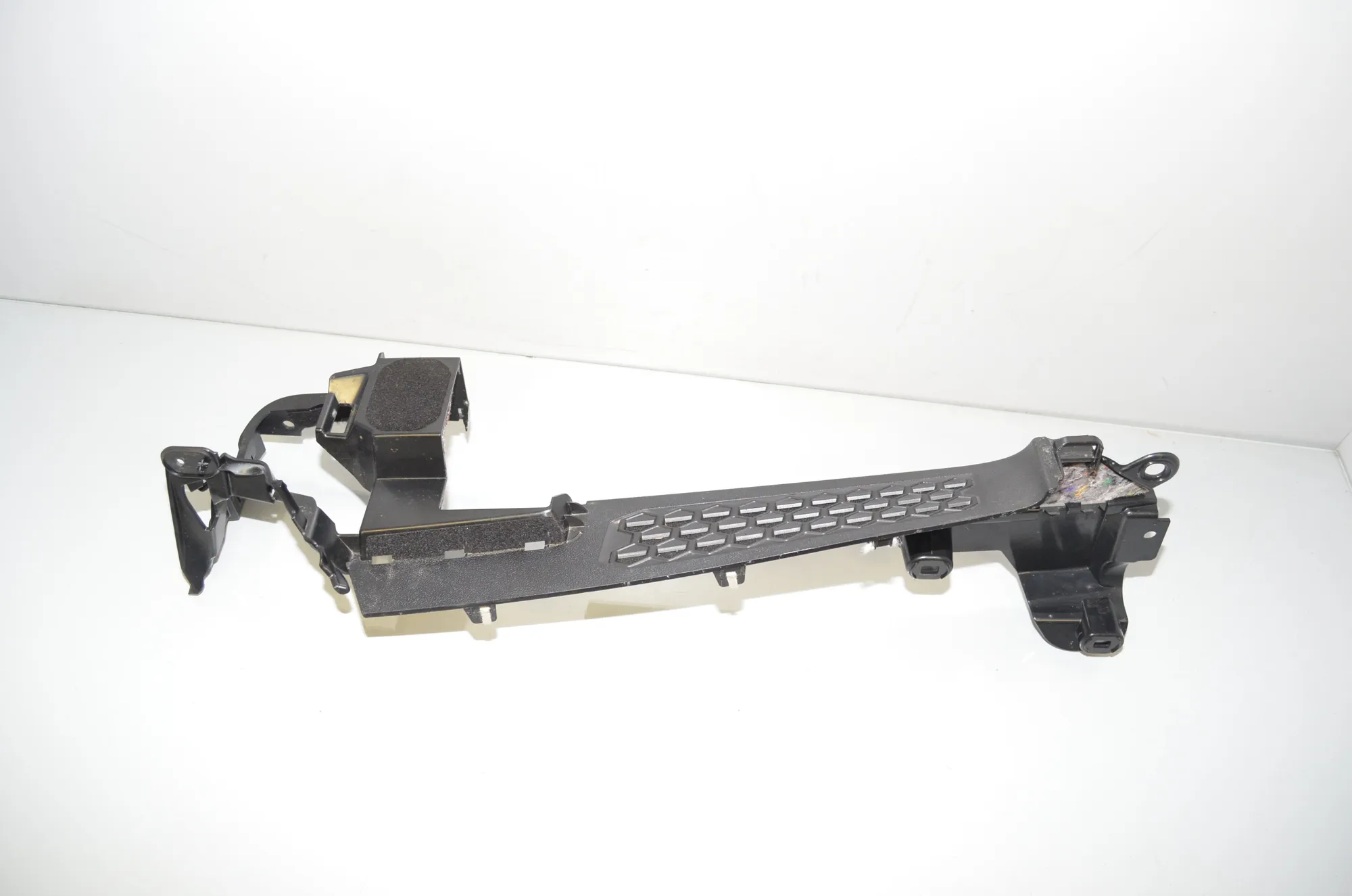 Trunk Boot Trim – OEM 7450725 · BMW 3 Touring (G21) (2019 - -) 330 e Plug-in-Hybrid 2021 – 2