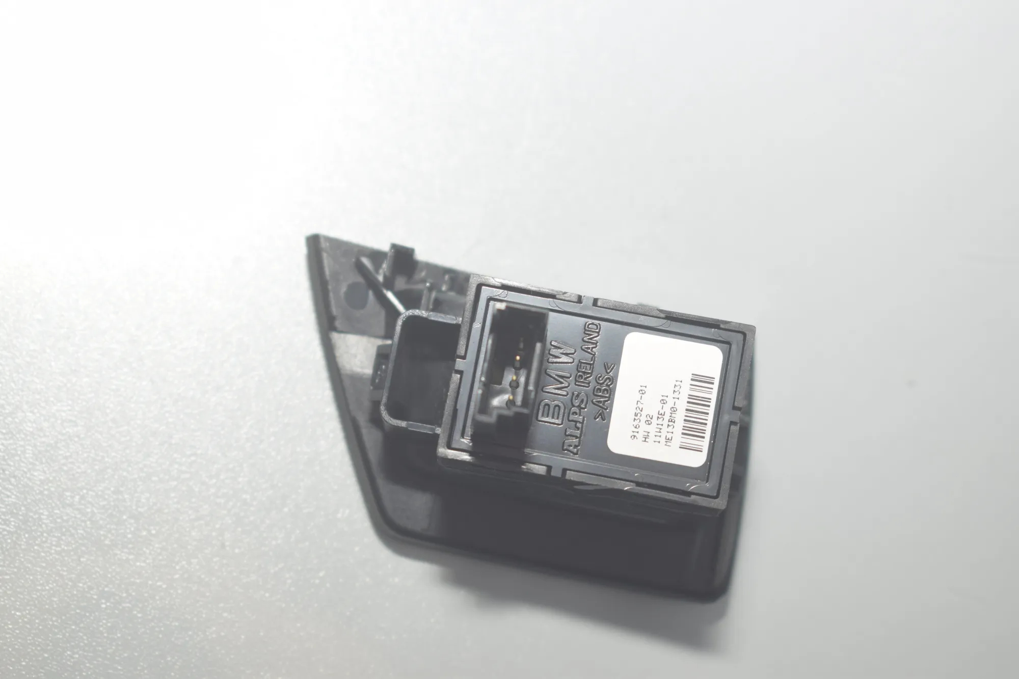 Front Right Door Window Switch – OEM 9163527 · BMW 5 Touring (F11) 530 d xDrive 2011 – 4