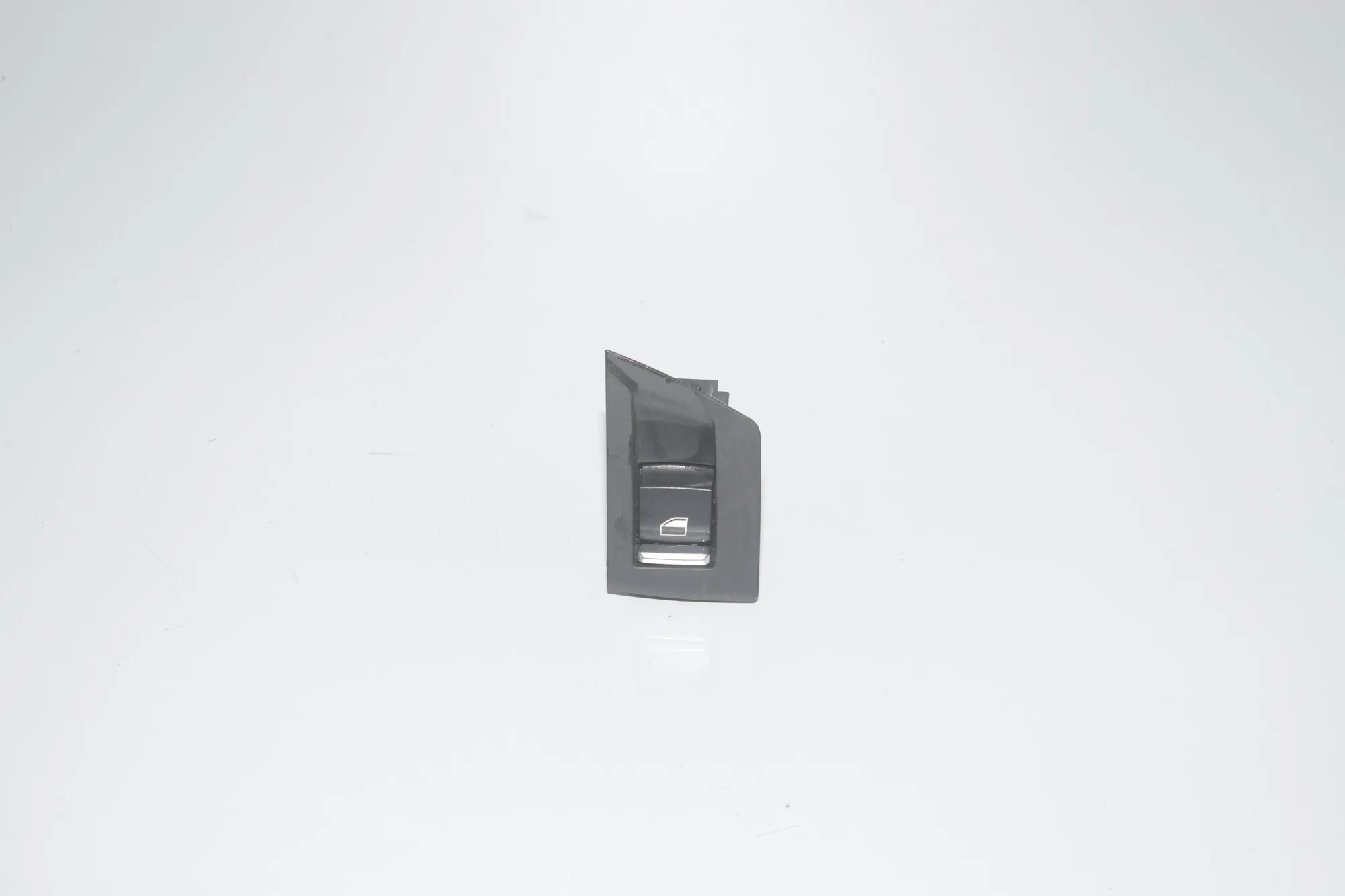 Front Right Door Window Switch – OEM 9163527 · BMW 5 Touring (F11) 530 d xDrive 2011
