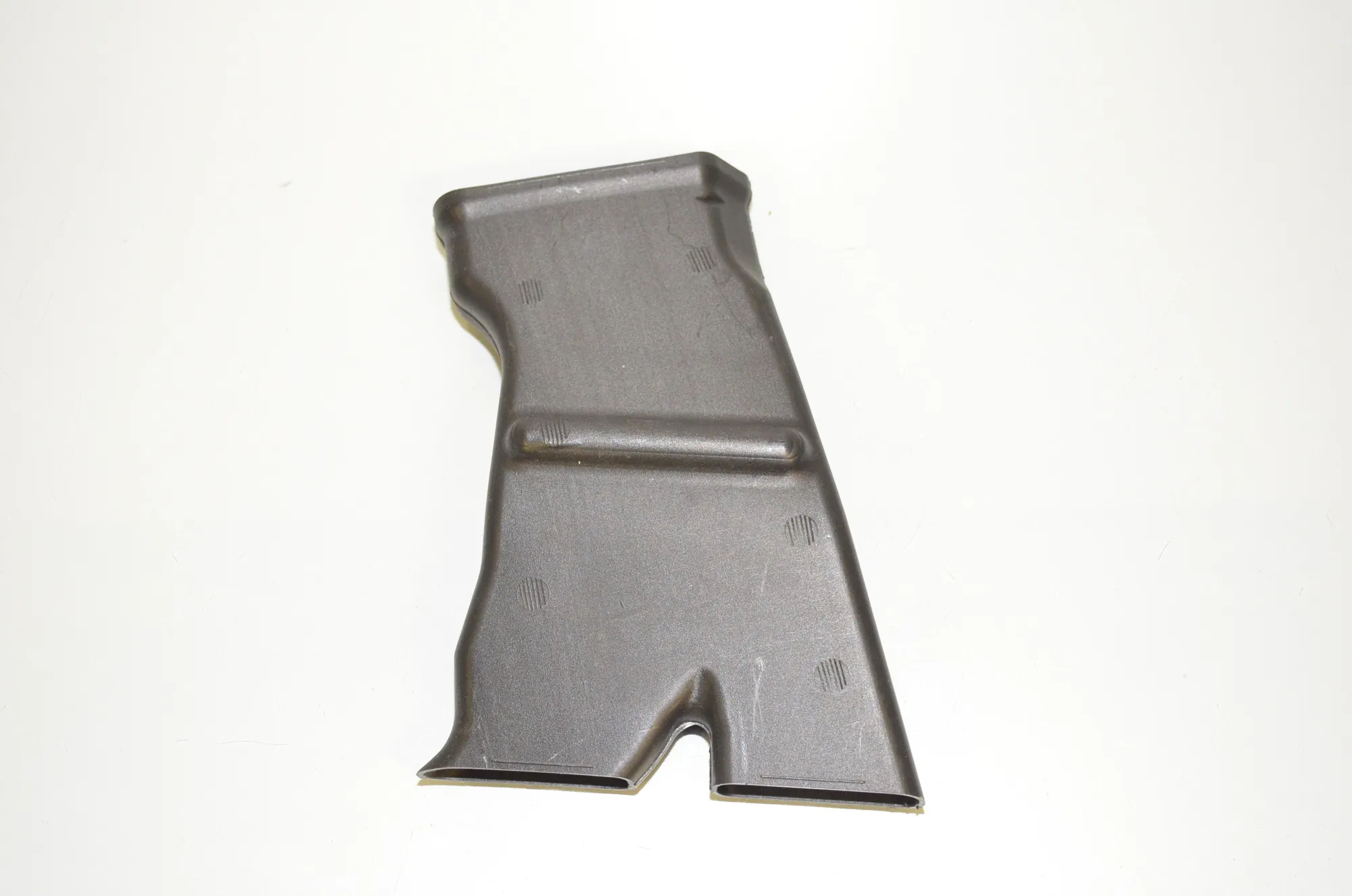 Interior Air Duct Channel – OEM 7443140 · BMW 3 Touring (G21) (2019 - -) 330 e Plug-in-Hybrid 2021 – 3