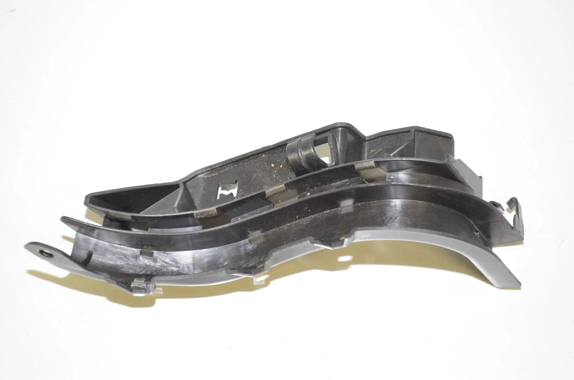 Bracket – OEM 6991147 · BMW 3 Touring (G21) (2019 - -) 330 e Plug-in-Hybrid 2021 – 2