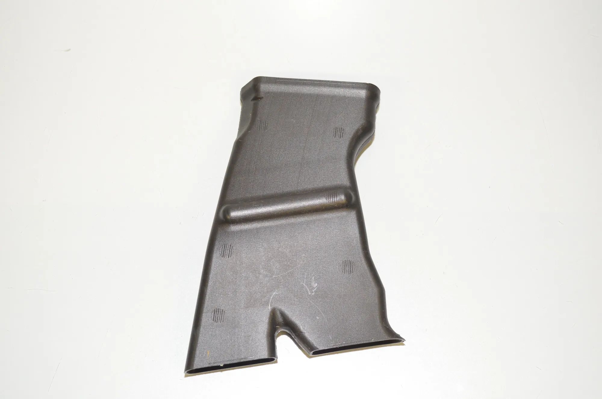 Interior Air Duct Channel – OEM 7443139 · BMW 3 Touring (G21) (2019 - -) 330 e Plug-in-Hybrid 2021 – 3