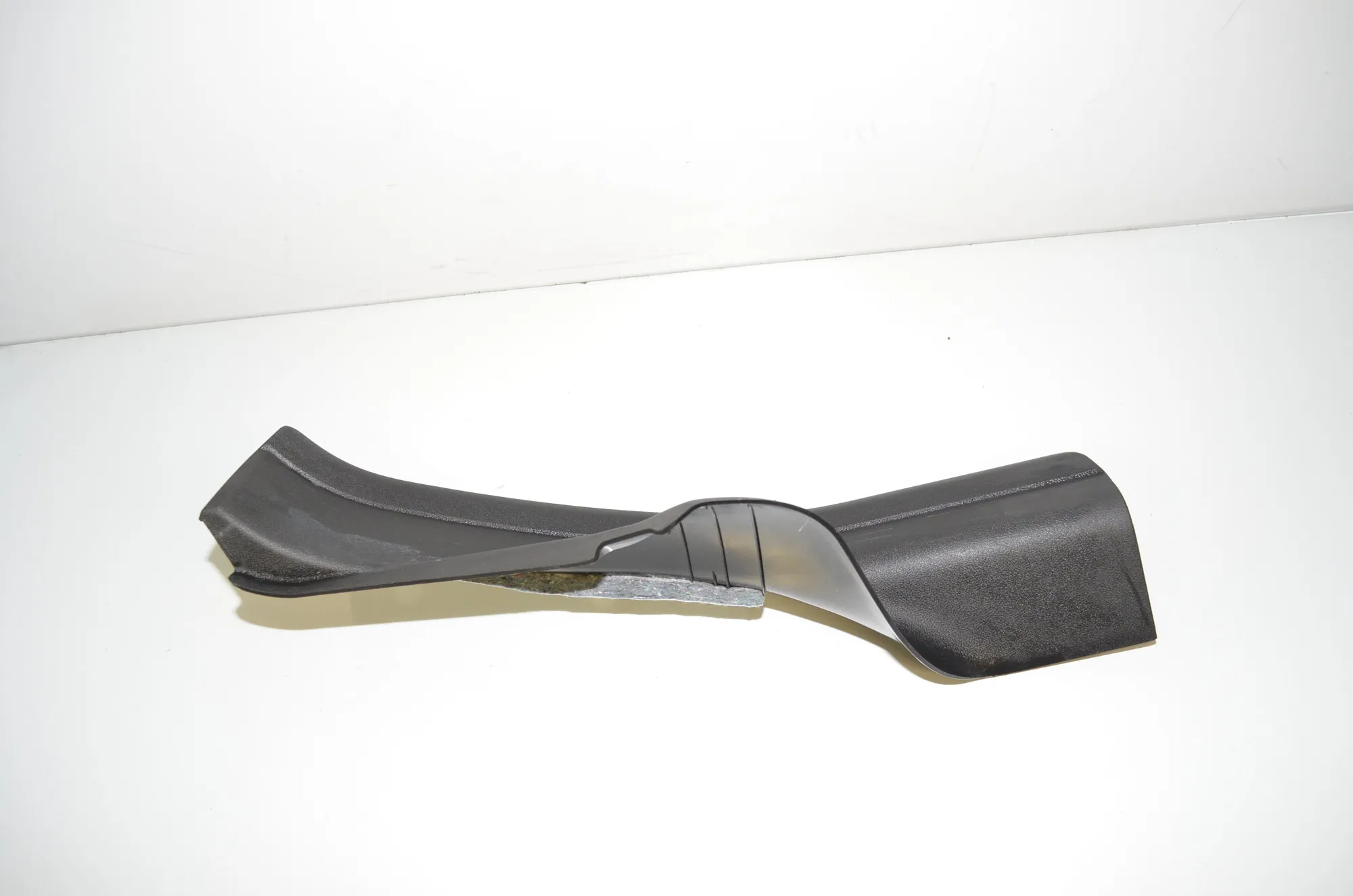 Rear Left Interior Step Trim – OEM 7446423 · BMW 3 Touring (G21) (2019 - -) 330 e Plug-in-Hybrid 2021 – 2