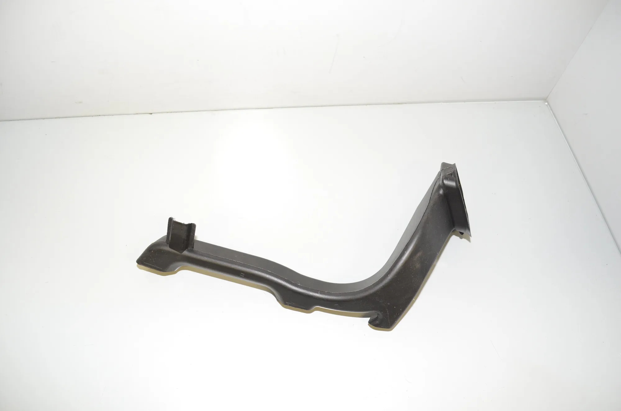 Interior Air Duct Channel – OEM 6805554 · BMW 3 Touring (G21) (2019 - -) 330 e Plug-in-Hybrid 2021 – 4