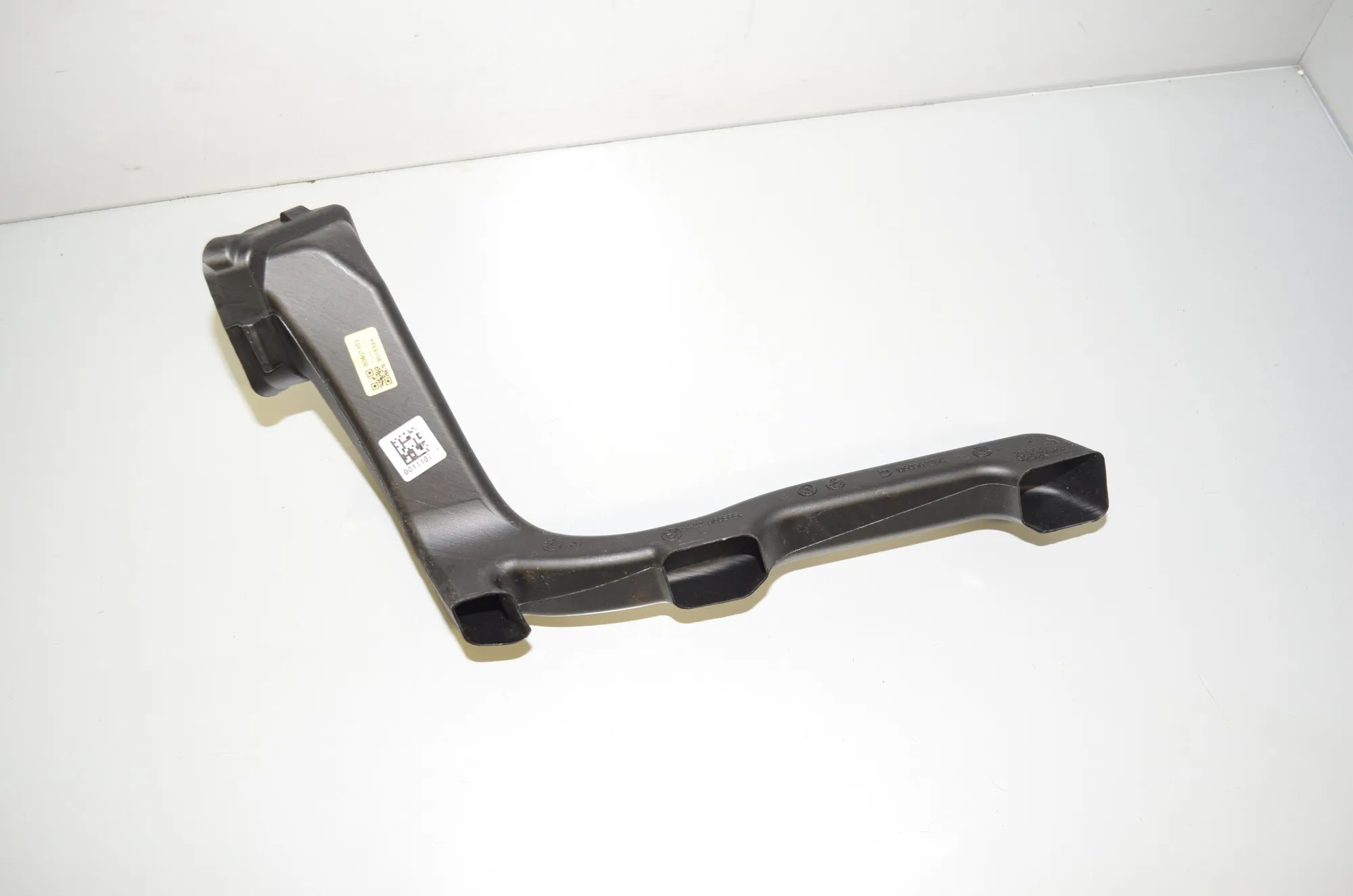 Interior Air Duct Channel – OEM 6805554 · BMW 3 Touring (G21) (2019 - -) 330 e Plug-in-Hybrid 2021 – 2