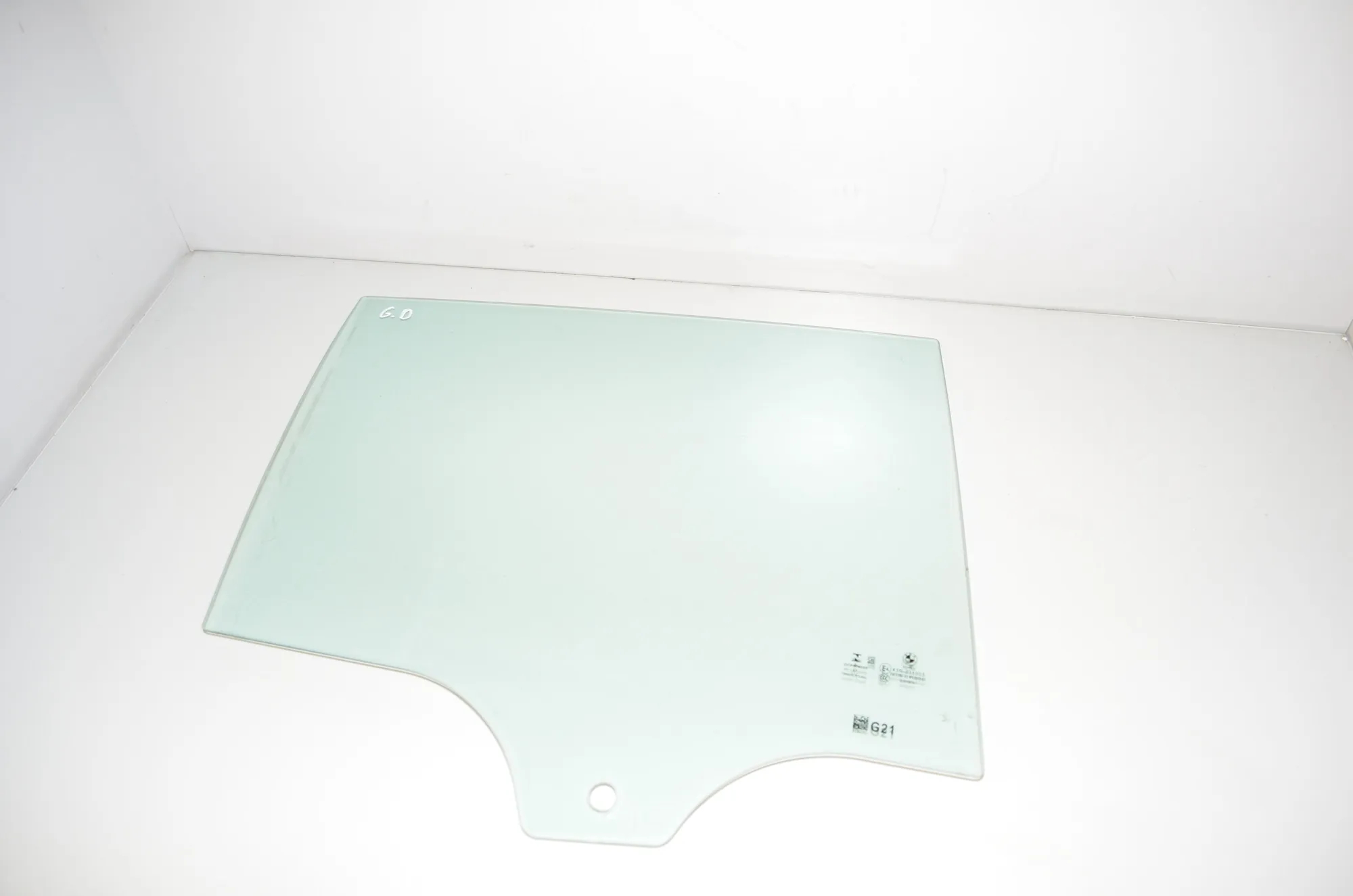 Rear Right Door Window – OEM 7457054 · BMW 3 Touring (G21) (2019 - -) 330 e Plug-in-Hybrid 2021