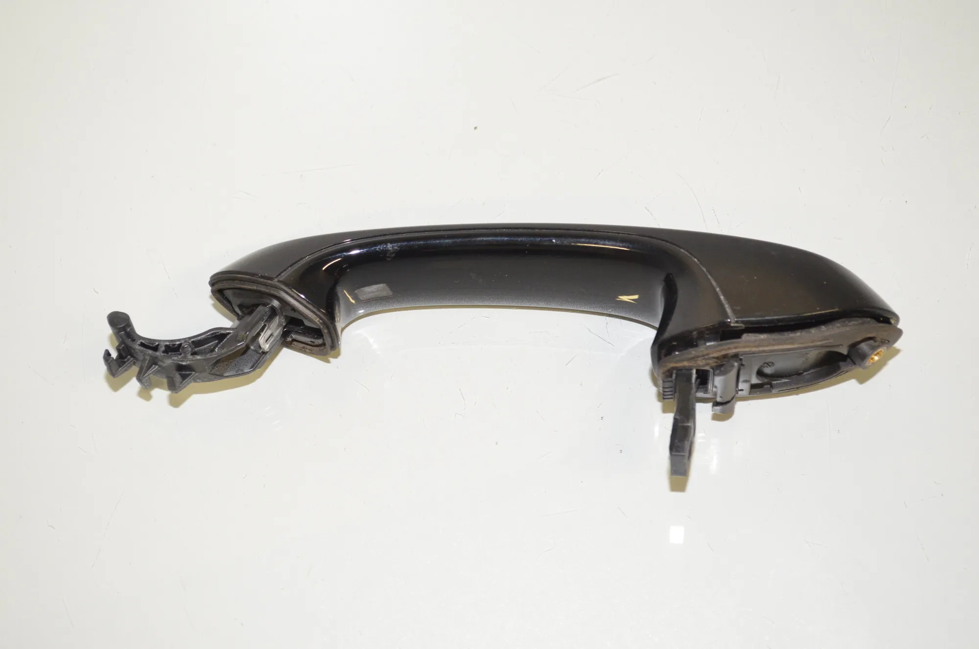Rear Right Door Exterior Handle – OEM 7470530 · BMW 3 Touring (G21) (2019 - -) 330 e Plug-in-Hybrid 2021 – 2