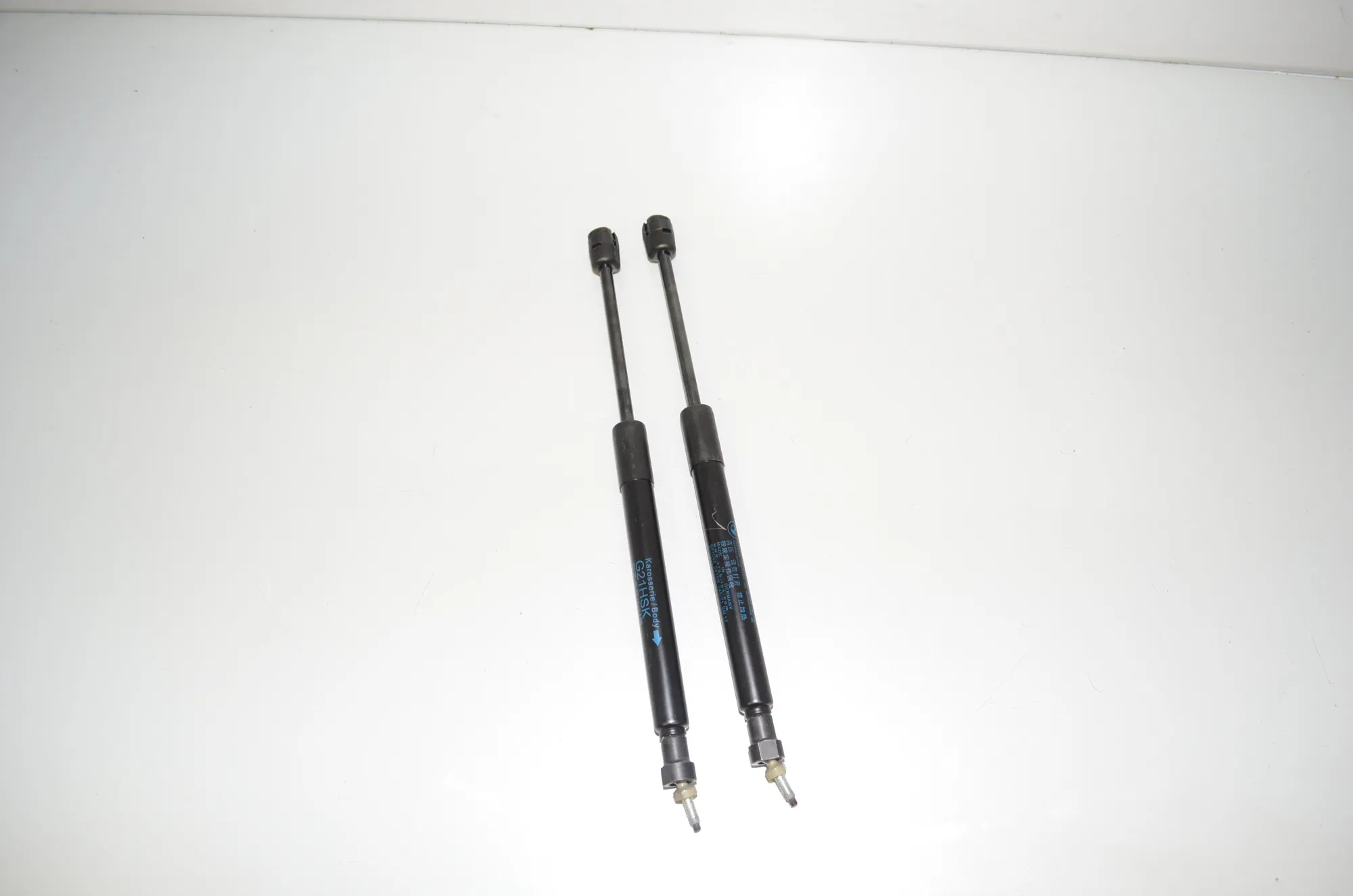 Left Side Tailgate Gas Strut – OEM 7453412 · BMW 3 Touring (G21) (2019 - -) 330 e Plug-in-Hybrid 2021 – 3