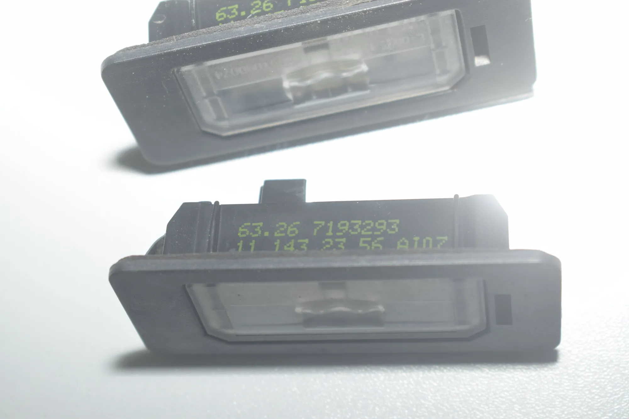 License Plate Lights – OEM 7193293 · BMW 5 Touring (F11) 530 d xDrive 2011 – 6