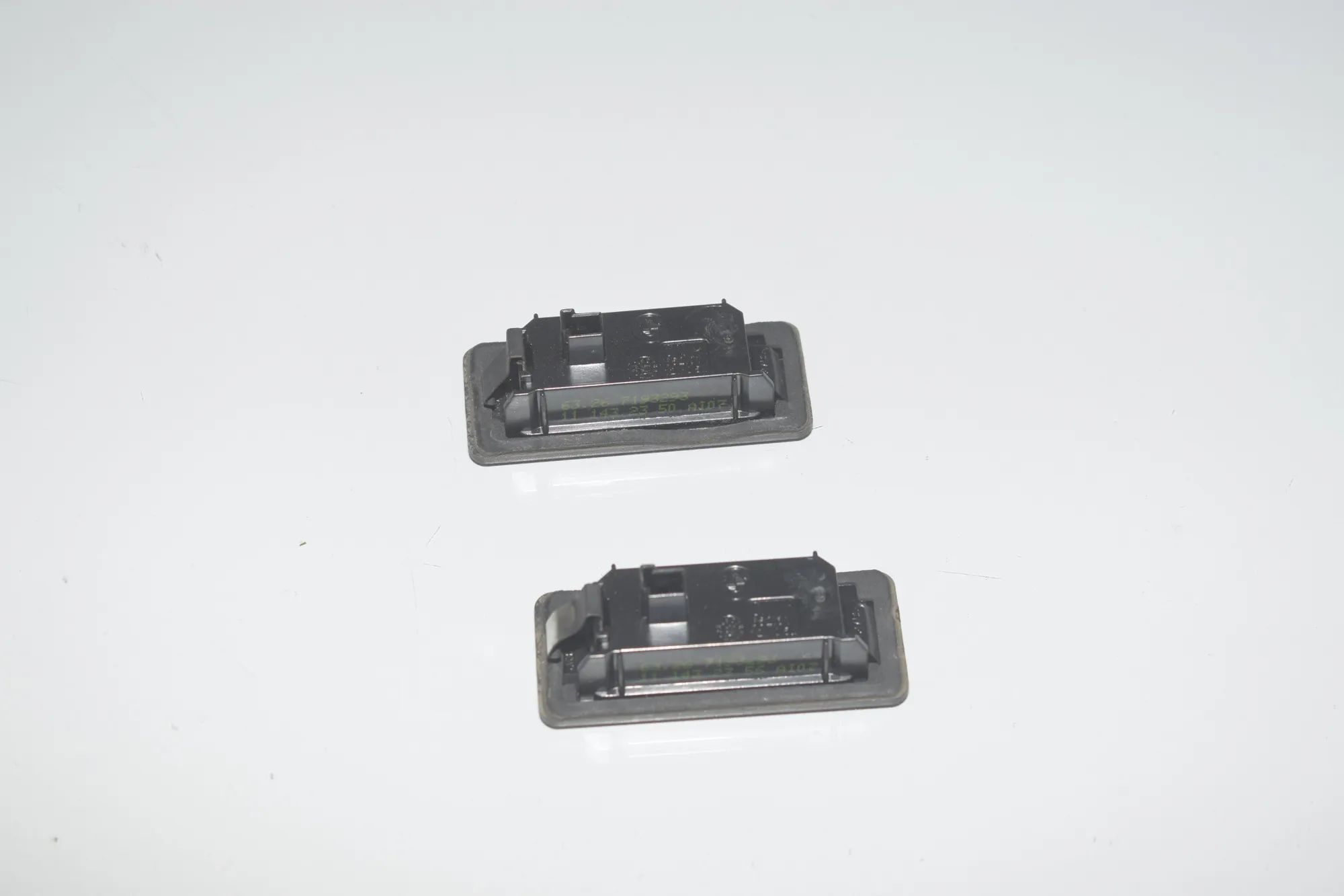 License Plate Lights – OEM 7193293 · BMW 5 Touring (F11) 530 d xDrive 2011 – 4