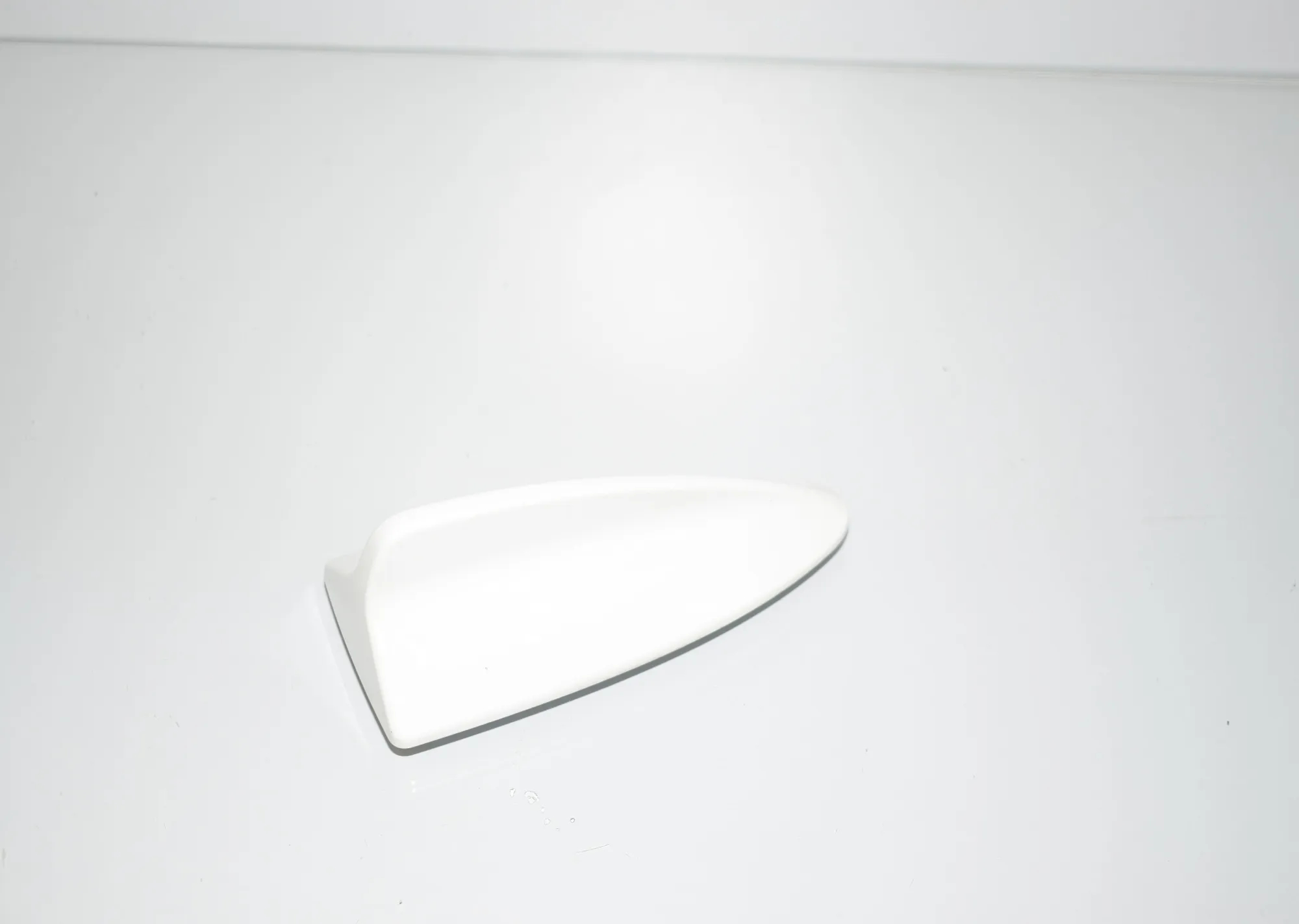 Antenna Trim – OEM 6972573 · BMW 5 Touring (F11) 530 d xDrive 2011