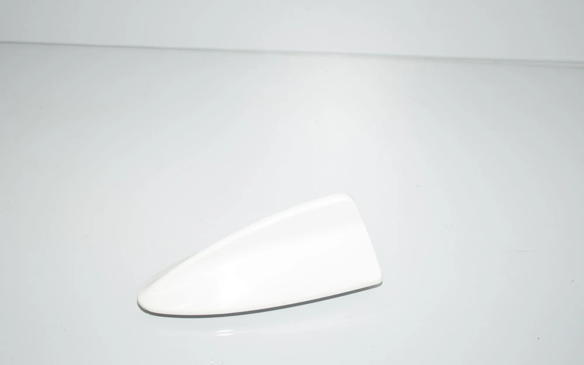 Antenna Trim – OEM 6972573 · BMW 5 Touring (F11) 530 d xDrive 2011 – 3