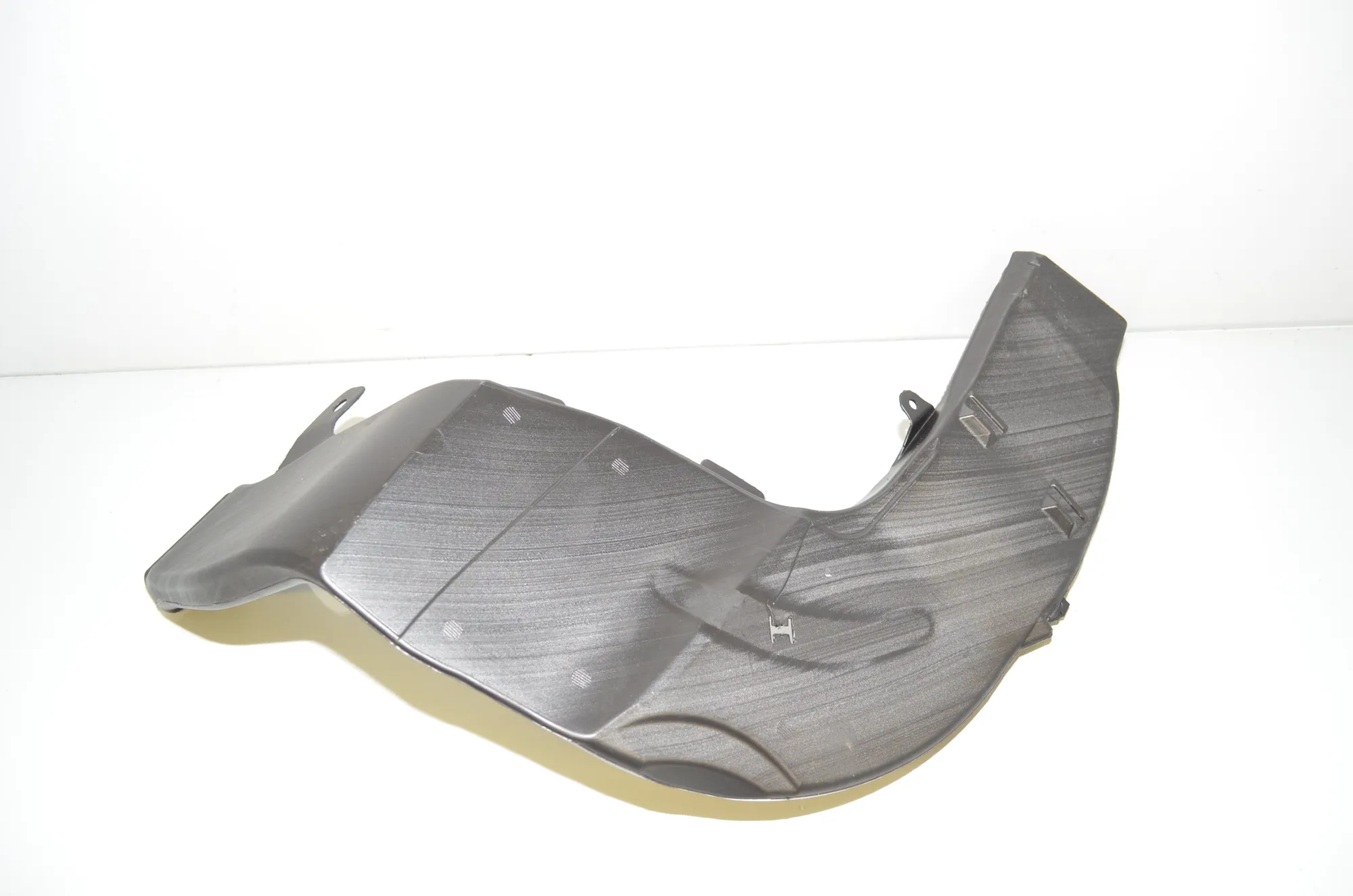 Interior Air Duct Channel – OEM 7443138 · BMW 3 Touring (G21) (2019 - -) 330 e Plug-in-Hybrid 2021 – 4