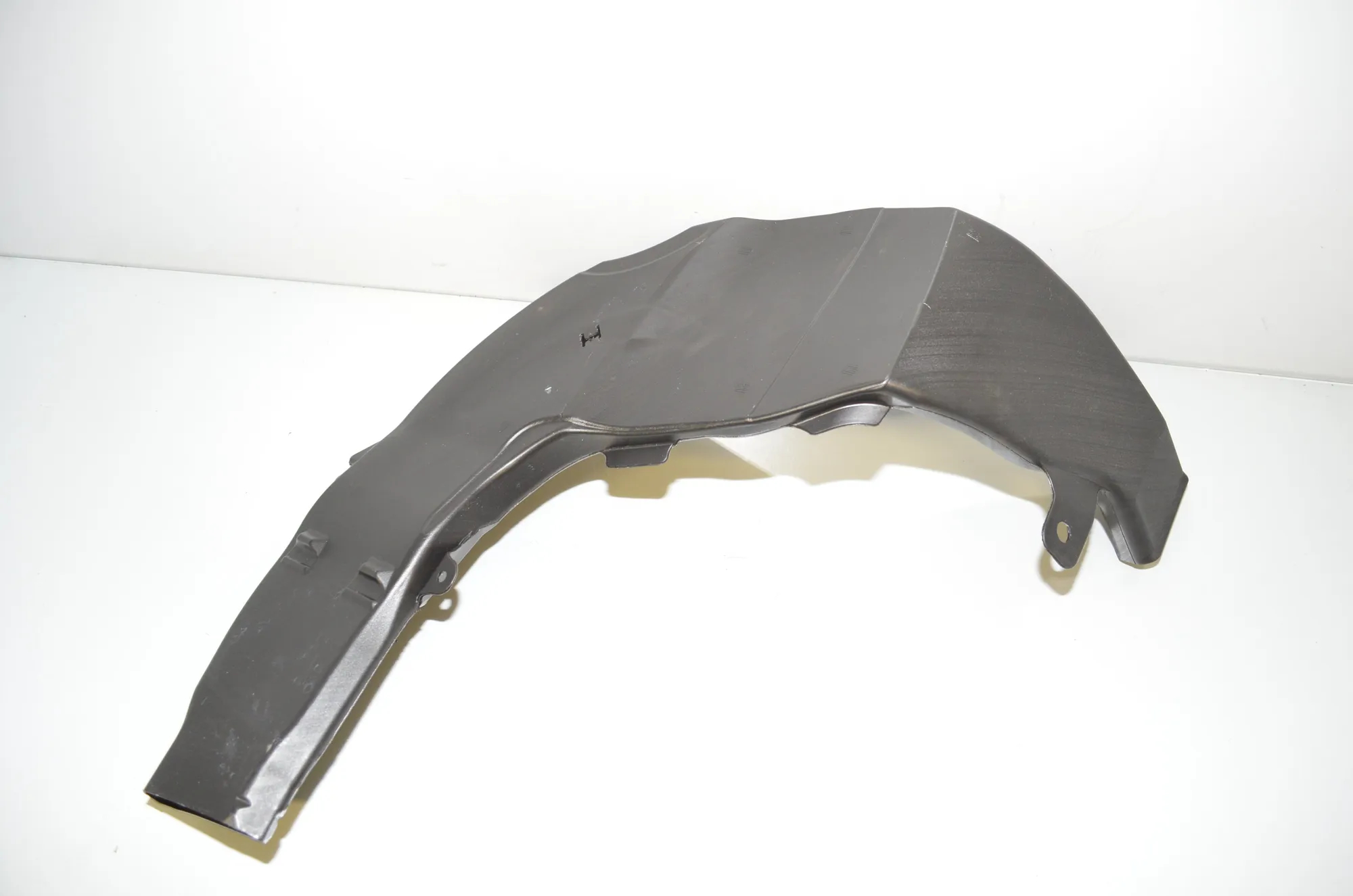 Interior Air Duct Channel – OEM 7443138 · BMW 3 Touring (G21) (2019 - -) 330 e Plug-in-Hybrid 2021 – 3