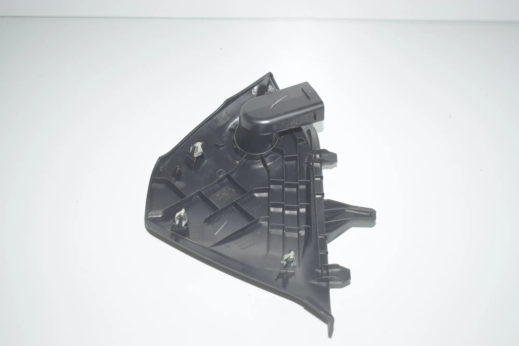 Dashboard Side Trim – OEM 9197885 · BMW 6 Gran Coupe (F06) 650 i xDrive 2013 – 3